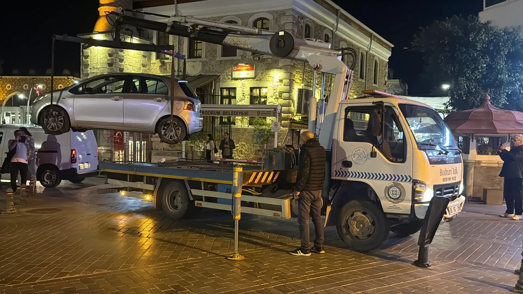 Bodrum'da gece baskını: Korsan taşımacılığa geçit yok