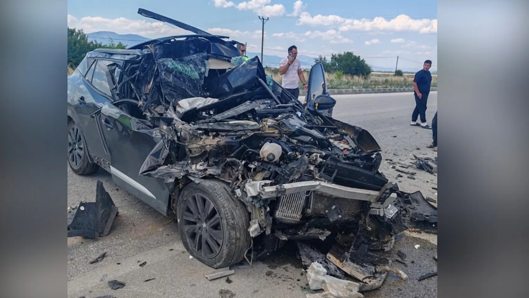 Burdur-Fethiye Yolunda Kamyonete Arkadan Çarpan Otomobilin Sürücüsü Yaralandı