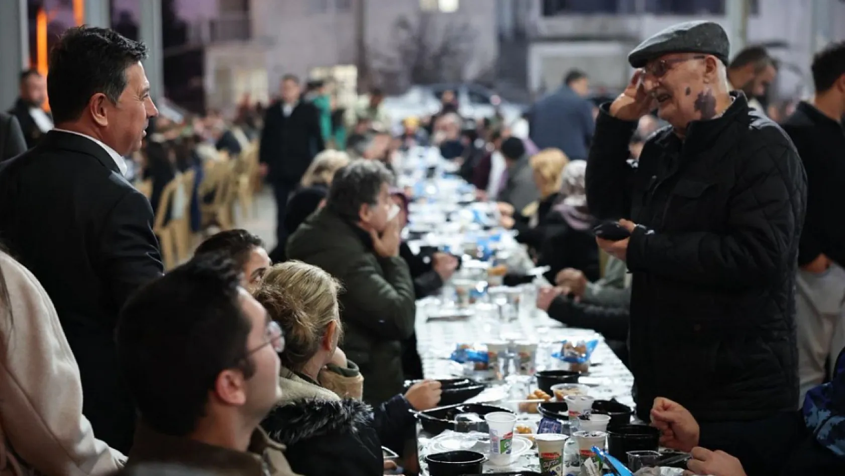Muğla Büyükşehir İftar Sofralarını İlçelerde Kurmayı Sürdürüyor