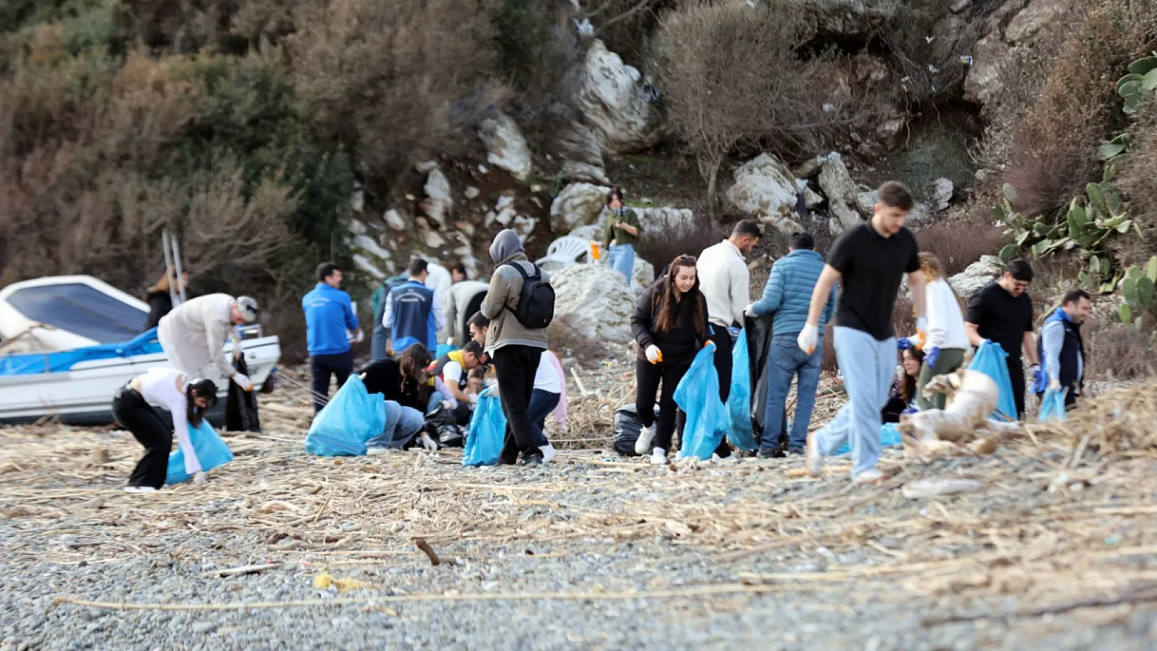 Muğla Büyükşehir'in Temizlik Seferberliğinin Üçüncü Durağı Marmaris Oldu