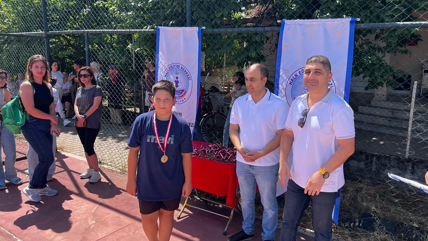 Fethiye Halk Eğitim Merkezi Tenis Turnuvası Sona Erdi