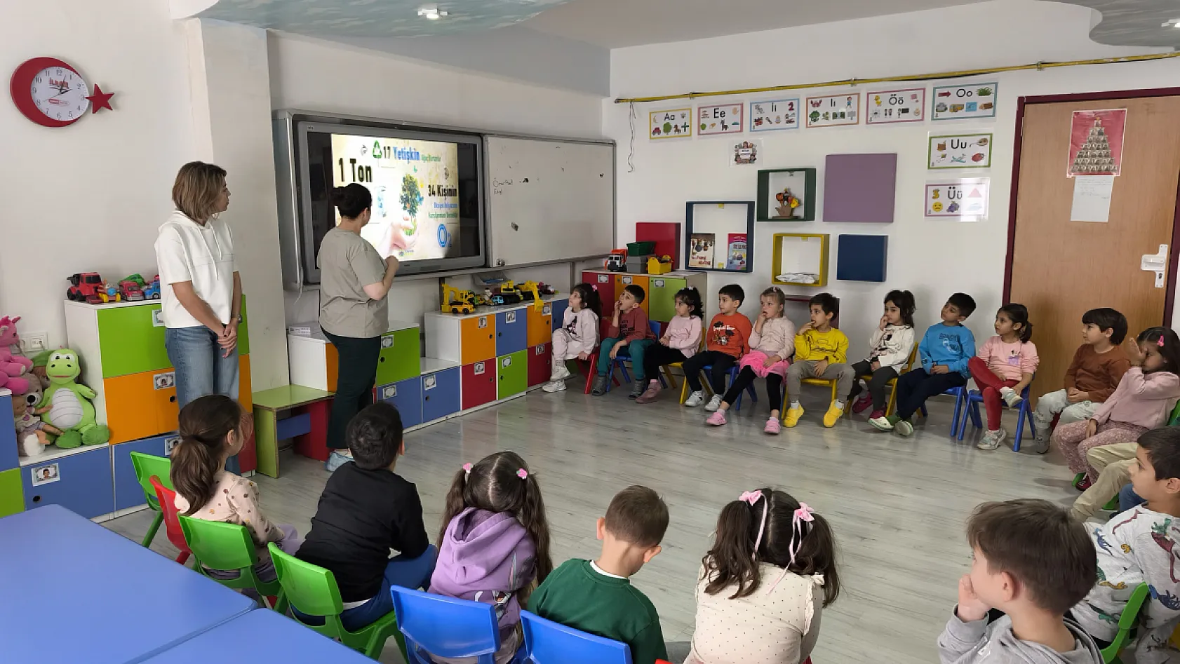 Fethiye'de 'Öğretmenim Doğa' projesiyle çocuklara çevre bilinci