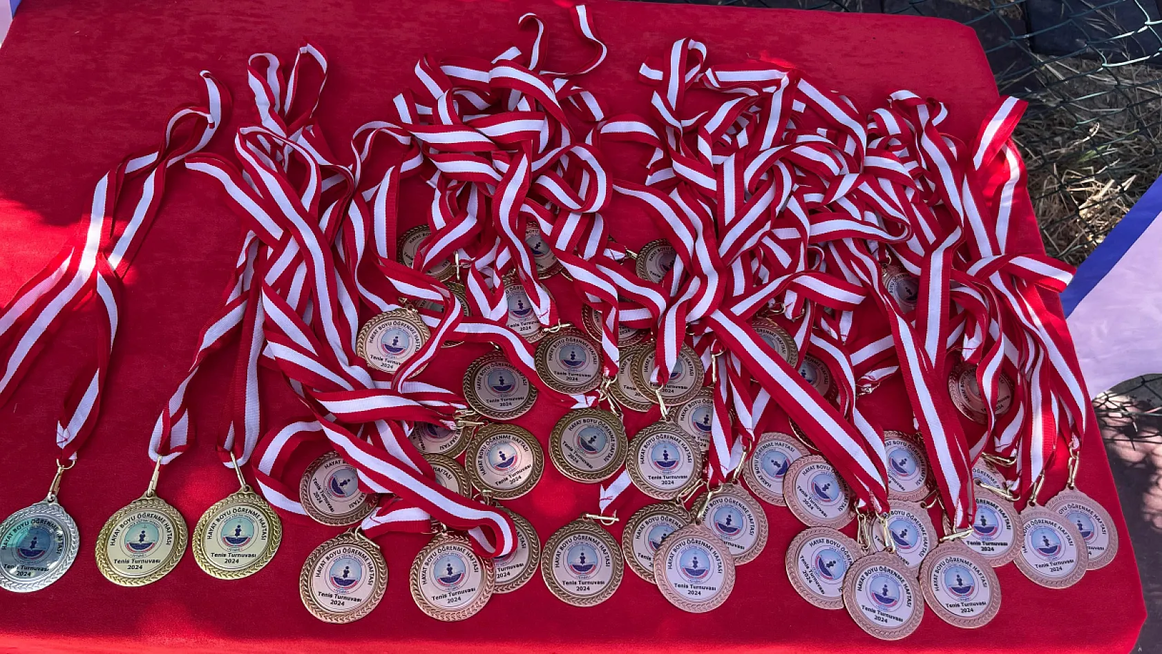 Fethiye Halk Eğitim Merkezi Tenis Turnuvası Sona Erdi