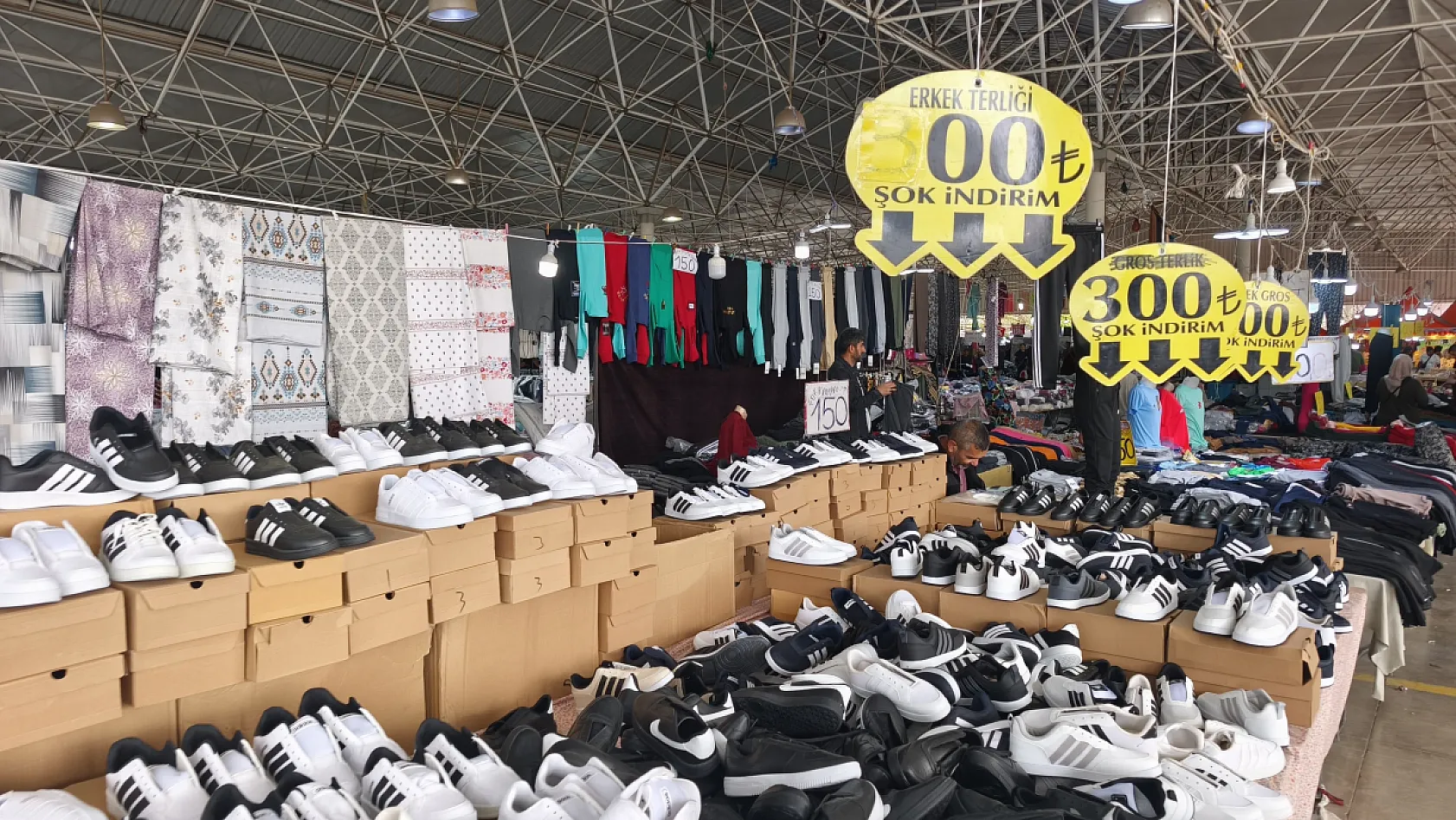 Fethiye'de bayram öncesi 'Alışveriş Festivali' büyük ilgi görüyor