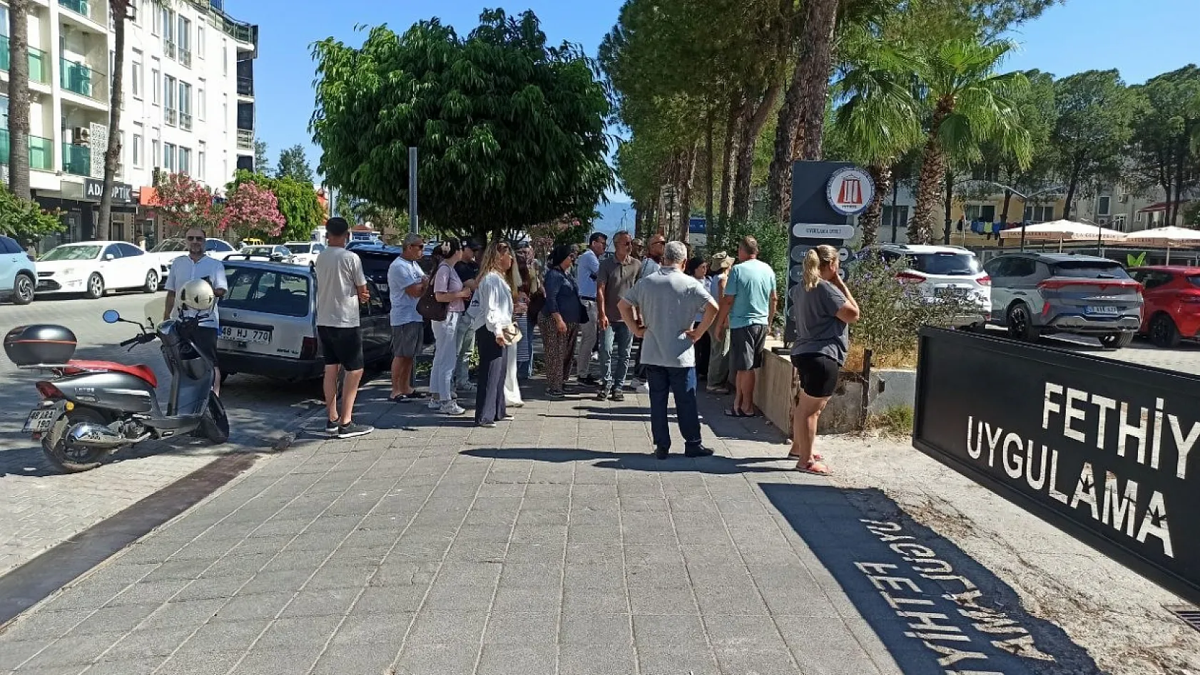 Fethiye'de AYT Heyecanı Başladı: Üniversite Adayları İkinci Oturum İçin Sınava Girdi