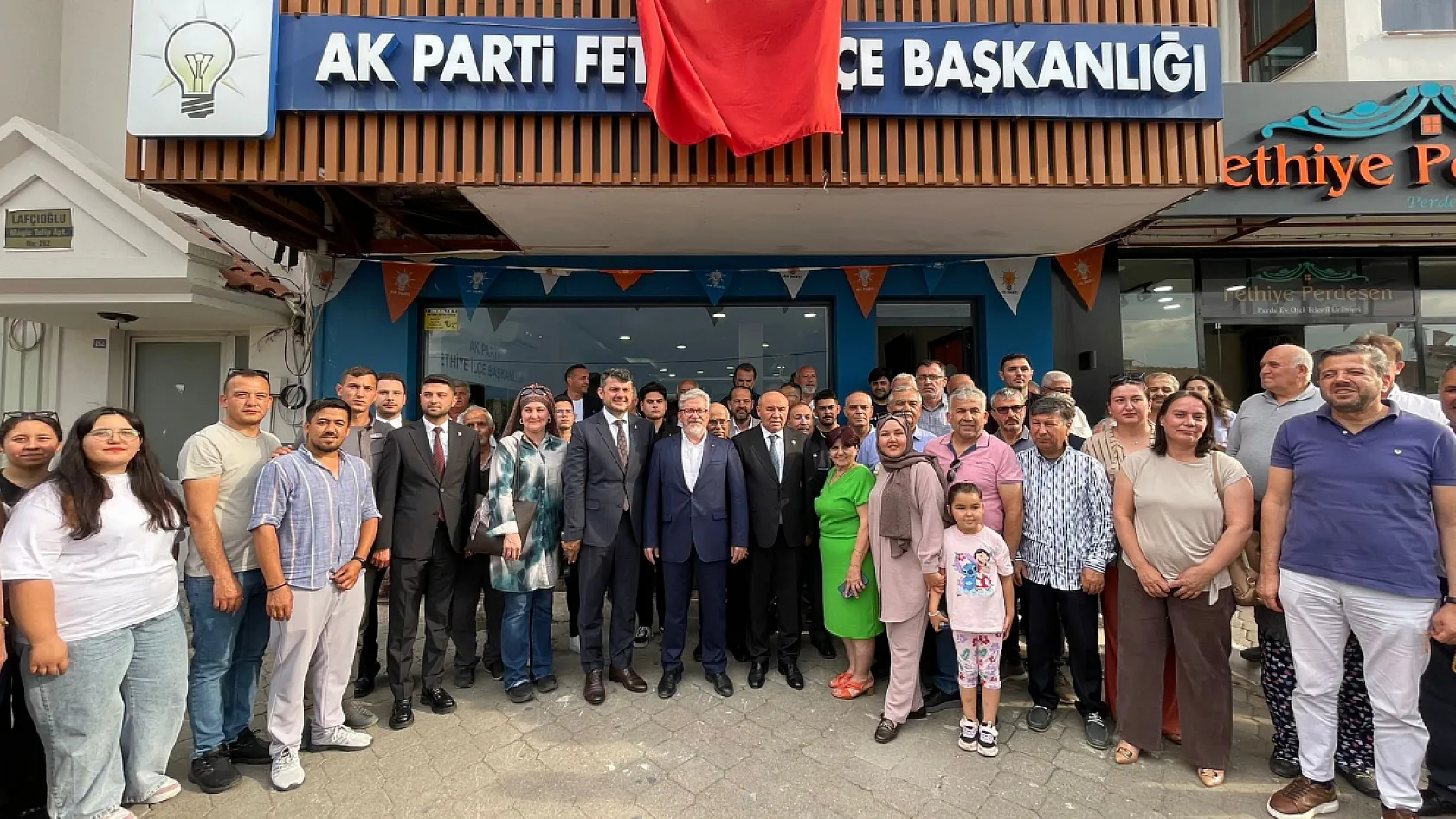 AK Parti Fethiye İlçe Başkanlığı'nda Bayramlaşma Programı Düzenlendi