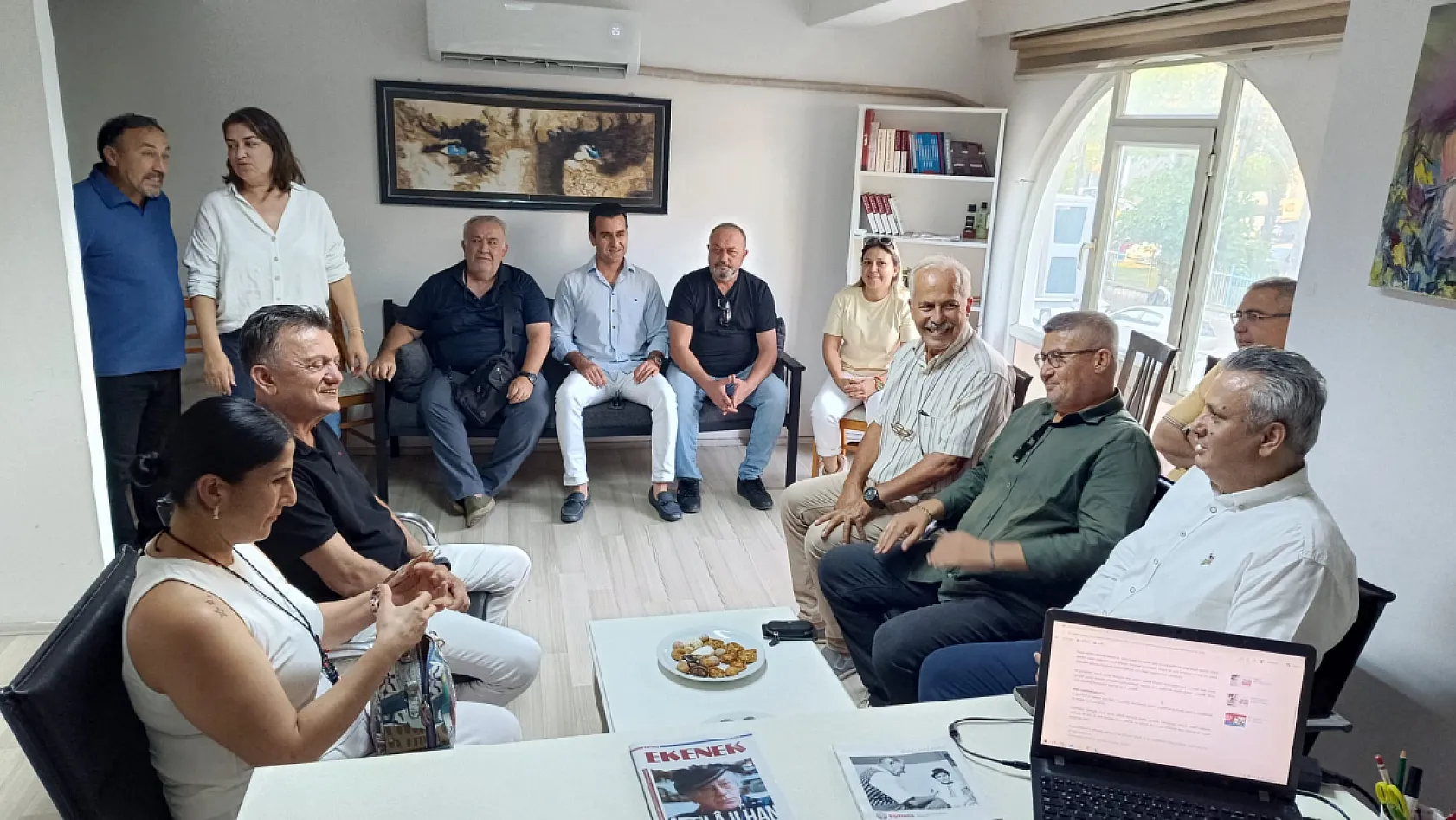 CHP Fethiye'den Eğitim-İş'e destek ziyareti