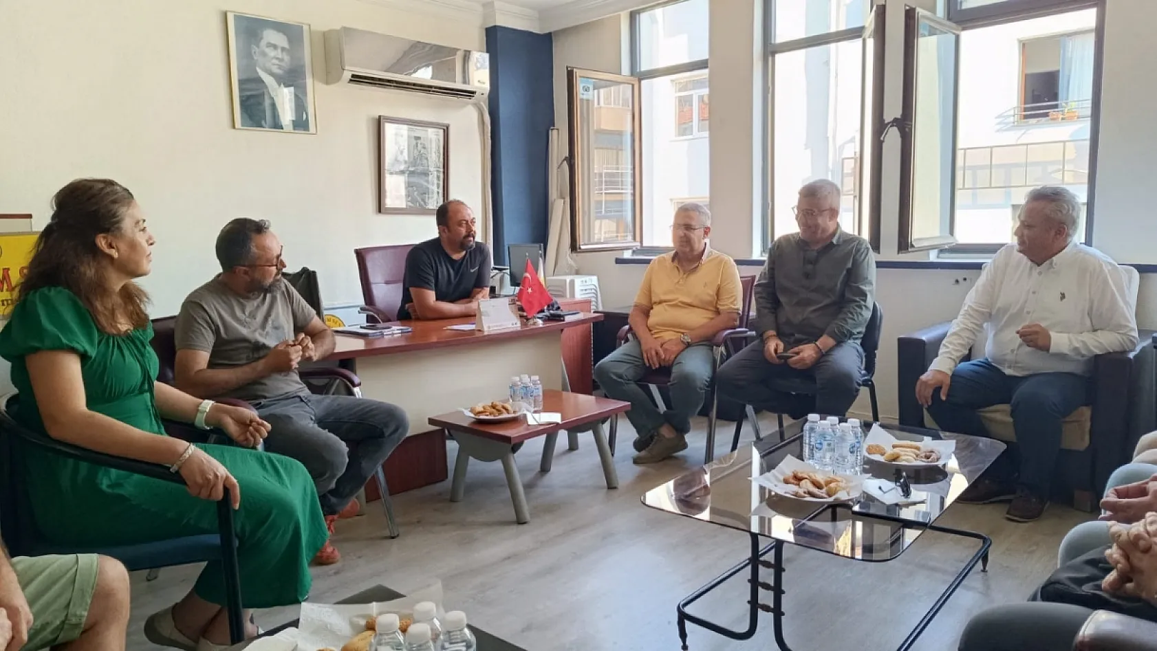 CHP Fethiye İlçe Başkanlığı'ndan Eğitim Sen'e destek ziyareti
