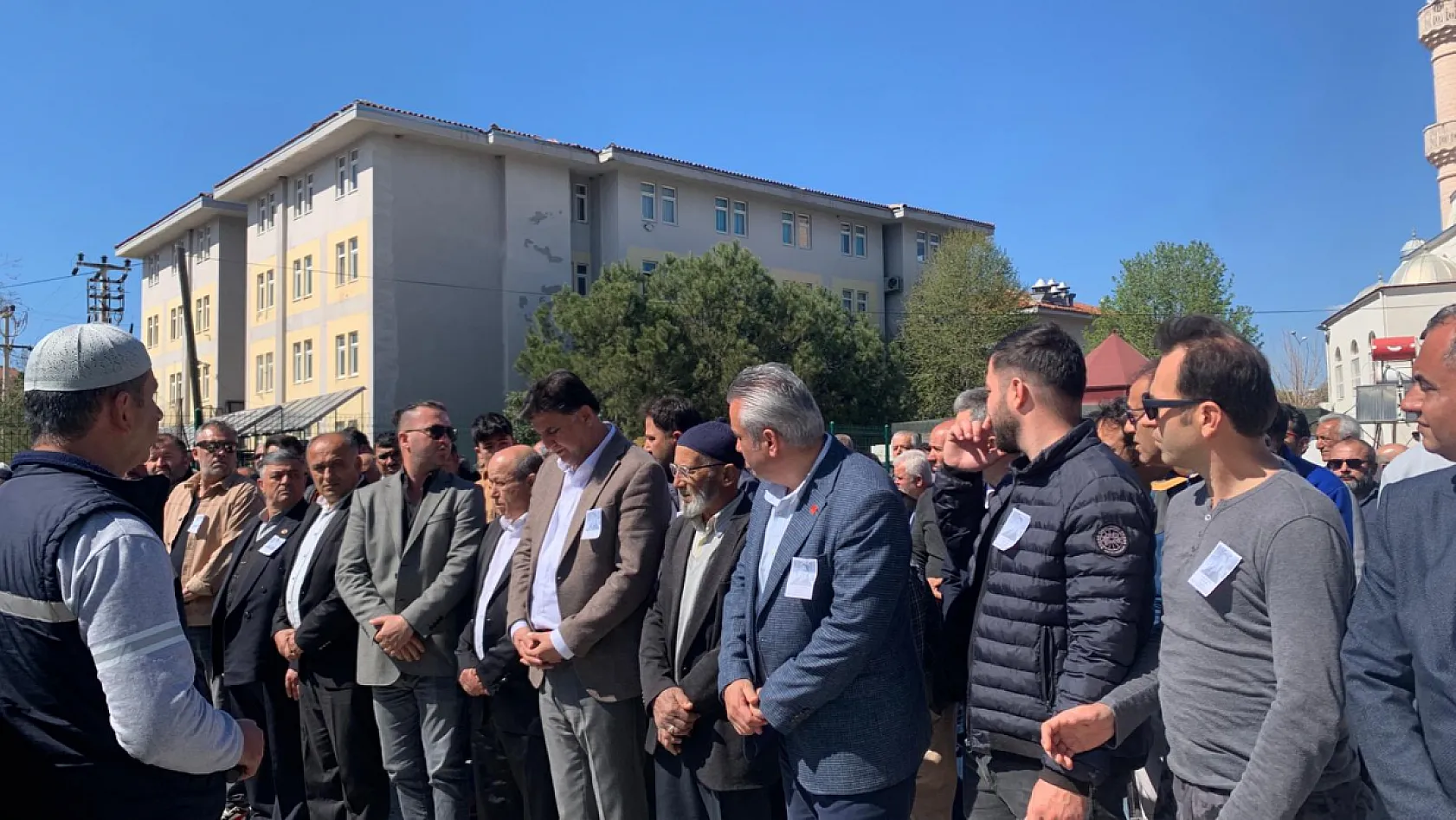 Cinayetin ardından acı veda: Sermin Bacak Fethiye'de son yolculuğuna uğurlandı