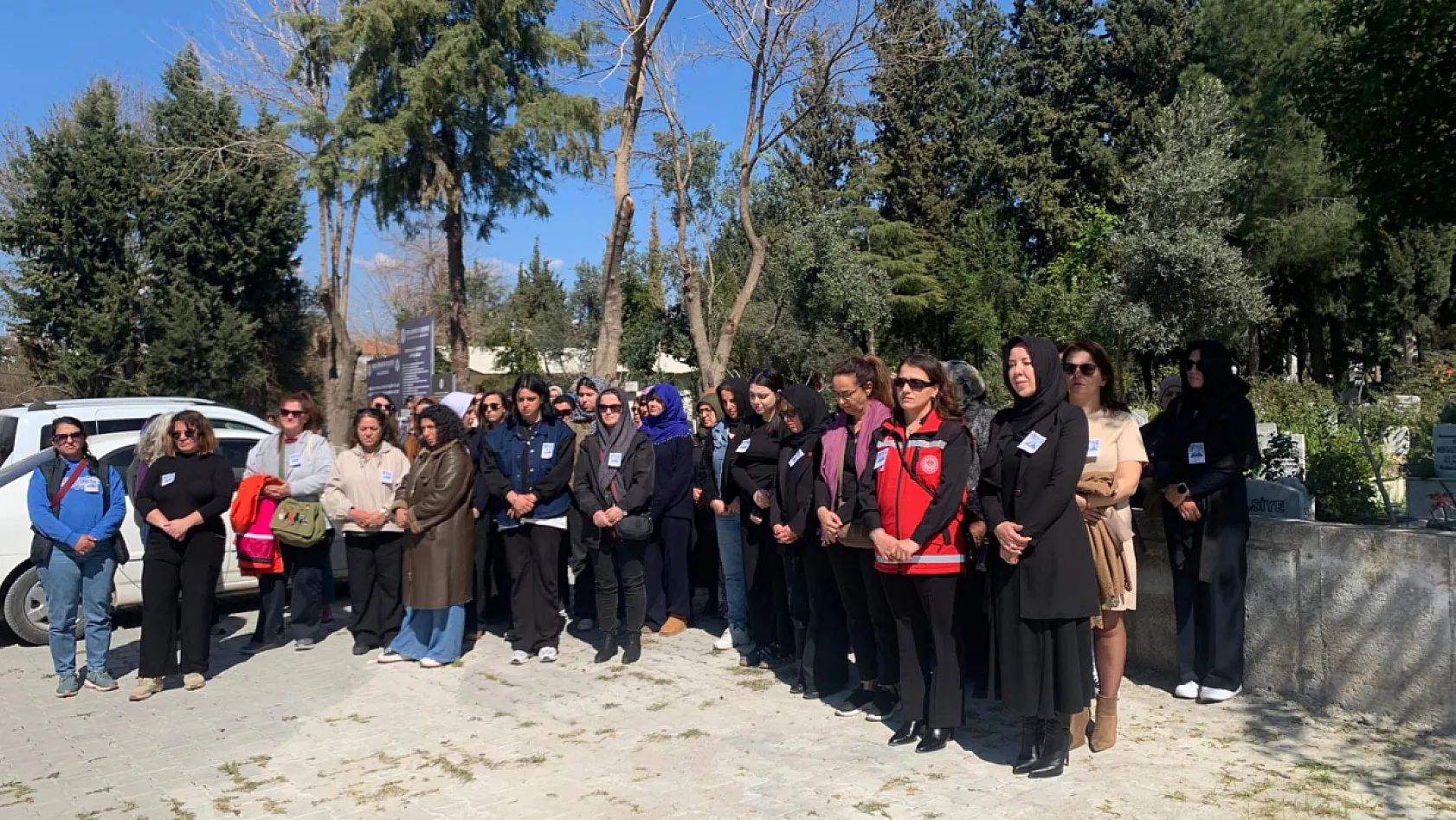 Cinayetin ardından acı veda: Sermin Bacak Fethiye'de son yolculuğuna uğurlandı