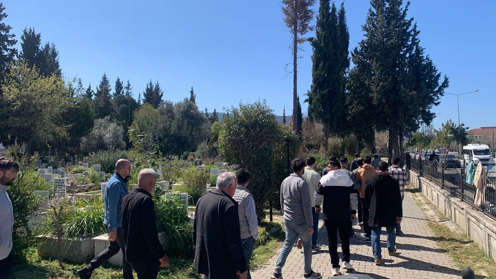 Cinayetin ardından acı veda: Sermin Bacak Fethiye'de son yolculuğuna uğurlandı