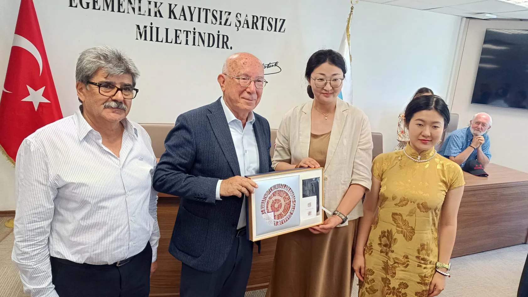 Çinli öğrencilerden Fethiye Belediyesi'ne dostluk ziyareti