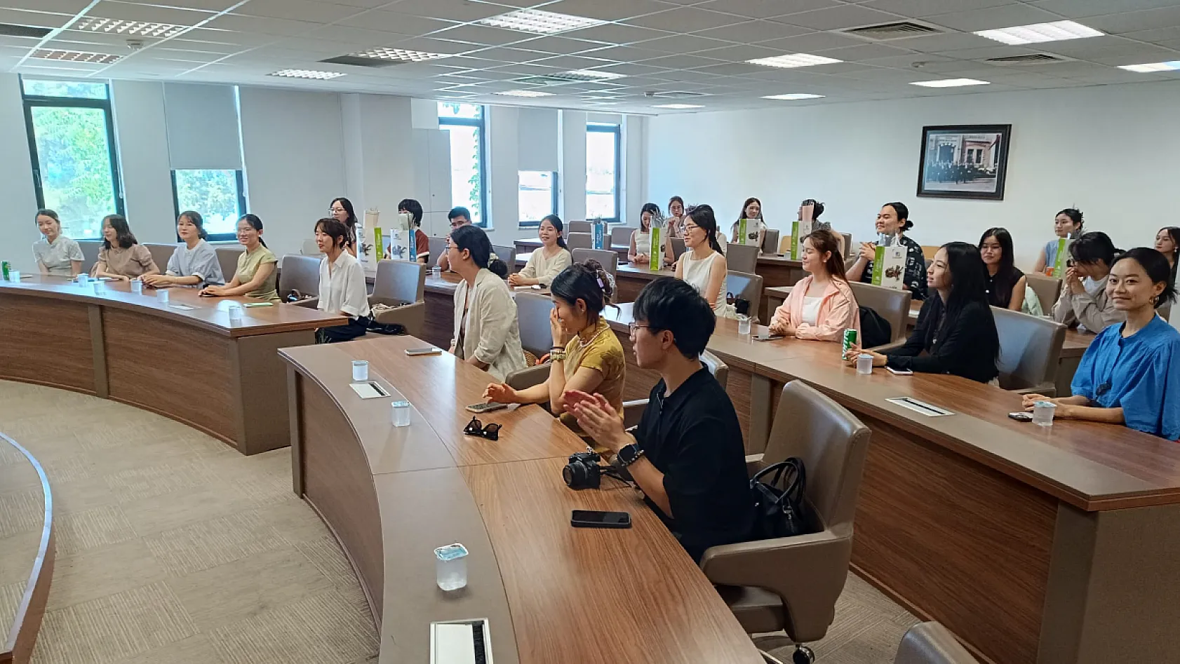 Çinli öğrencilerden Fethiye Belediyesi'ne dostluk ziyareti