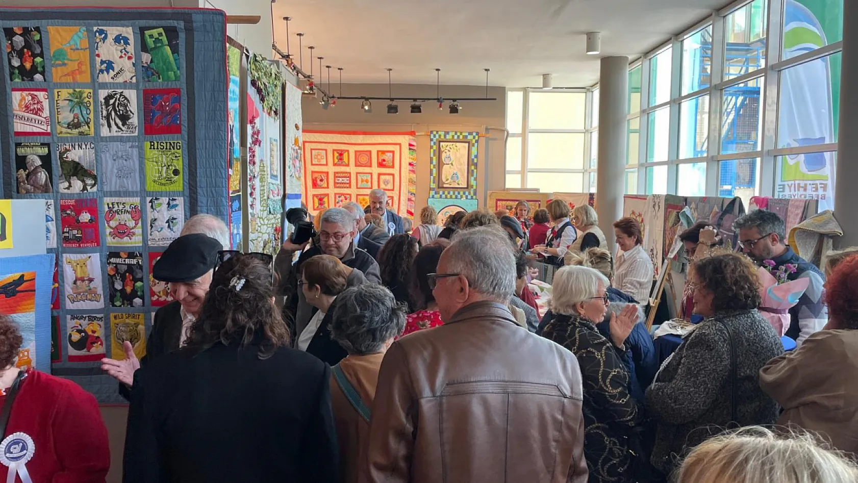 ÇYDD Fethiye'den 30. yıla özel anlamlı sergi: Emek, sanat ve dayanışma