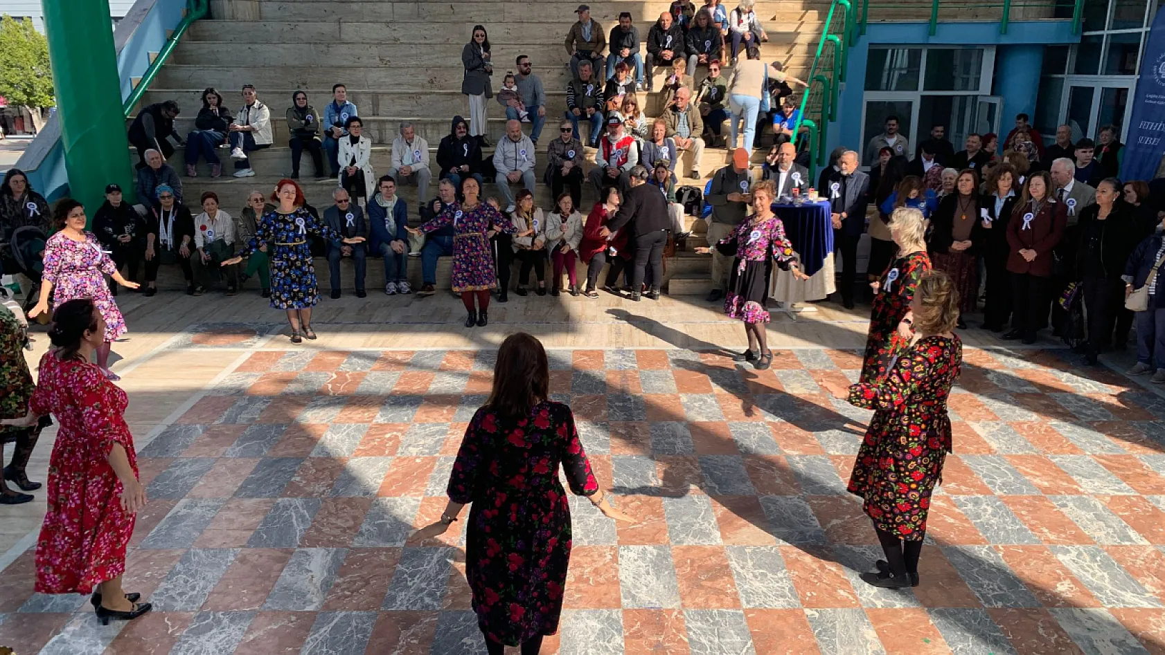 ÇYDD Fethiye'den 30. yıla özel anlamlı sergi: Emek, sanat ve dayanışma