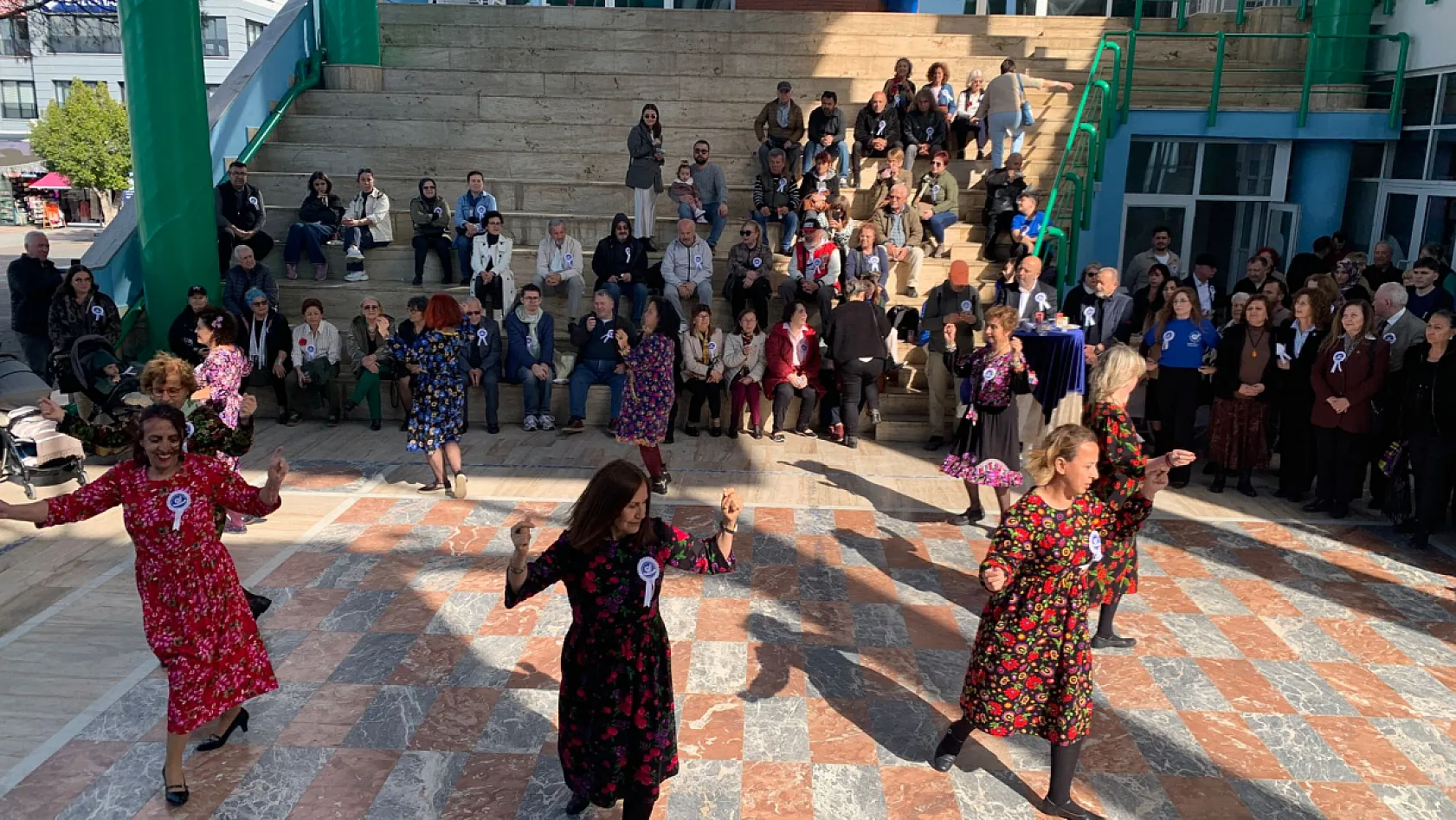 ÇYDD Fethiye'den 30. yıla özel anlamlı sergi: Emek, sanat ve dayanışma