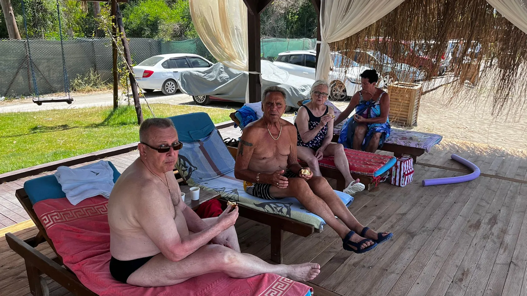 Ekolojik konseptli Fethiye Karaot Plajı sezona hazır