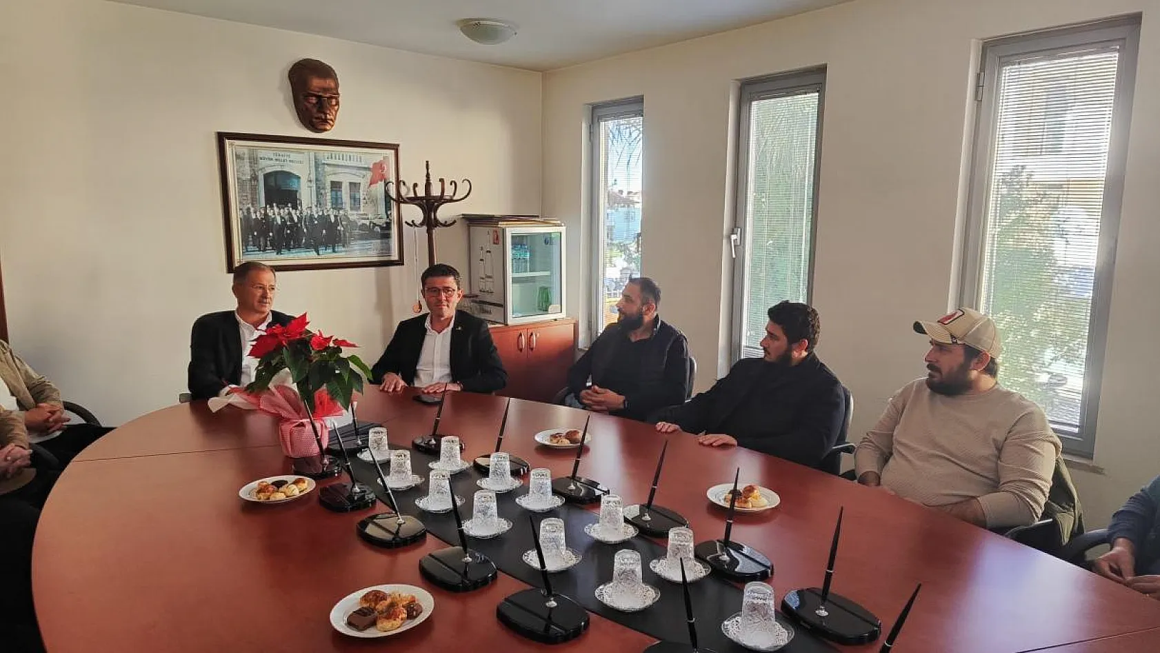 Aday Adayı Kökten, Başkan Soydemir'i ziyaret etti