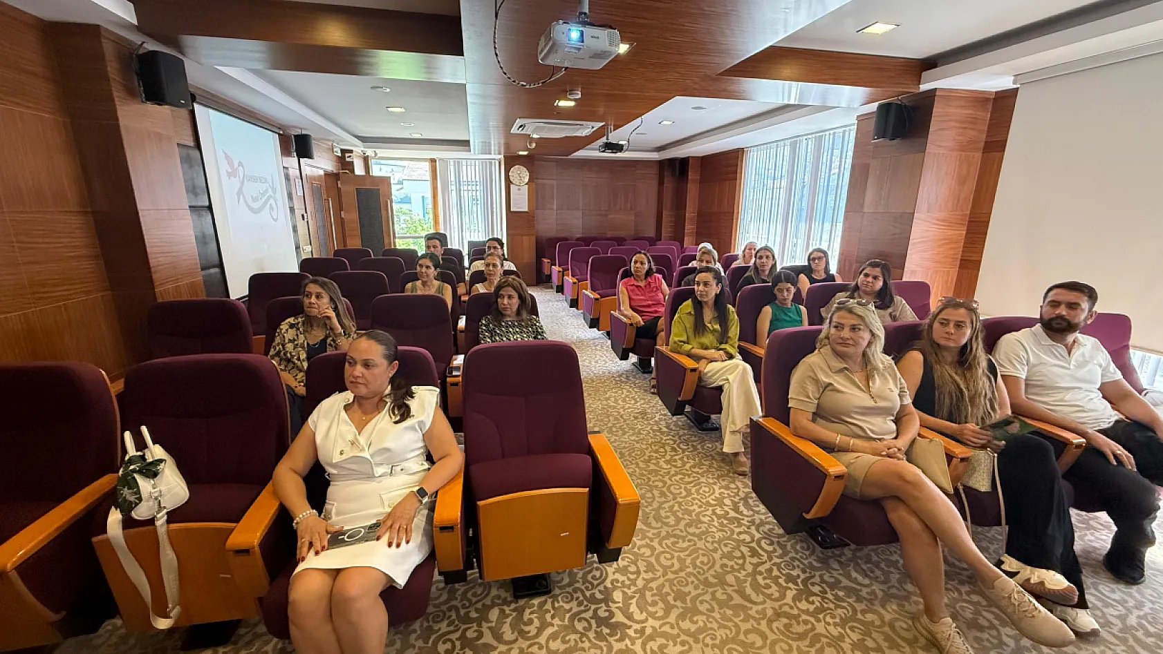 Fethiye Ticaret ve Sanayi Odası'nda Kanser Bilinçlendirme Eğitimi Verildi