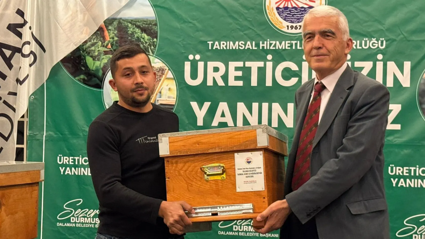Dalaman Belediyesi'nden genç arıcılara kovan desteği