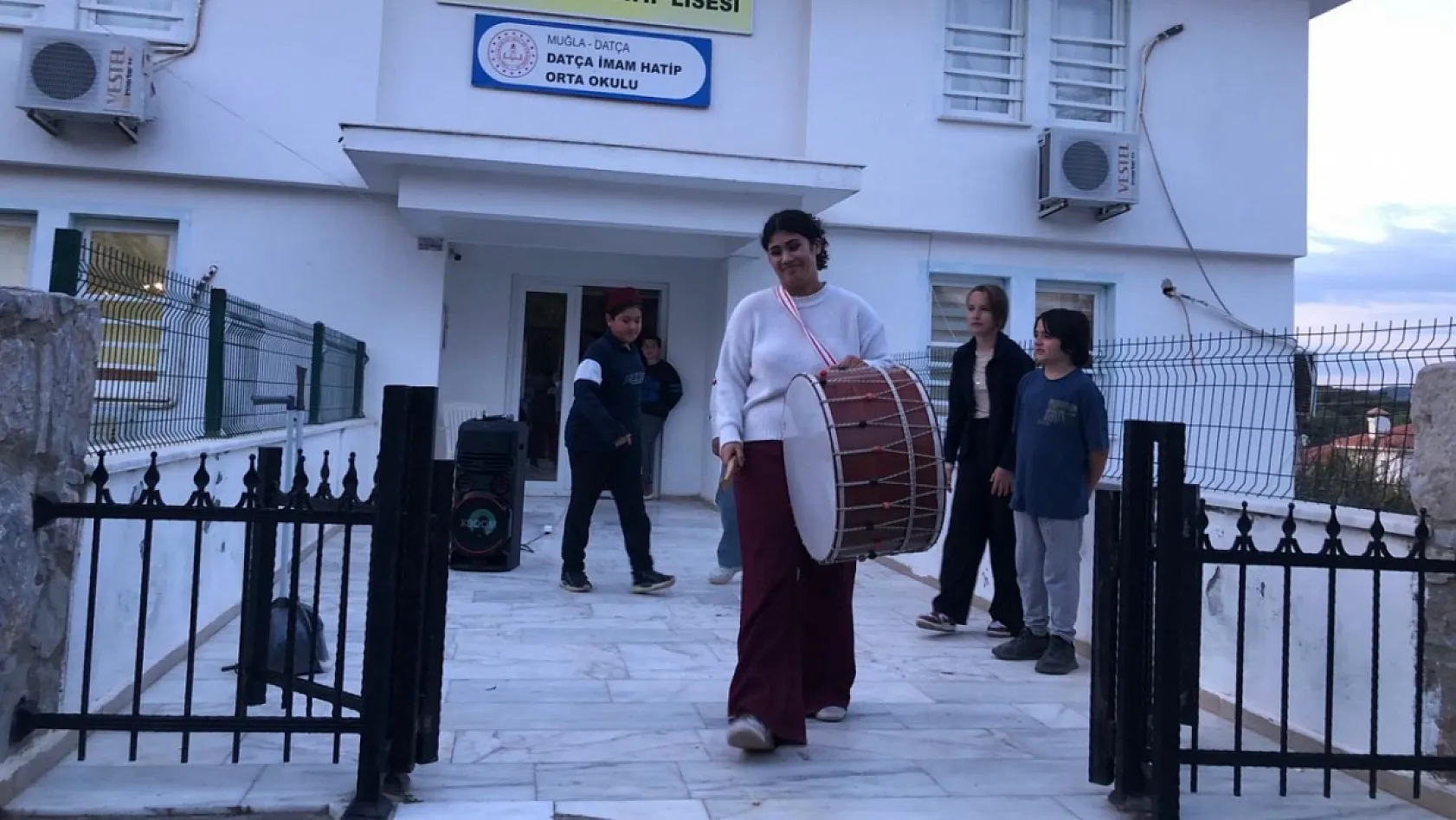 Datça İmam Hatip Lisesi'nden iftar yemeği