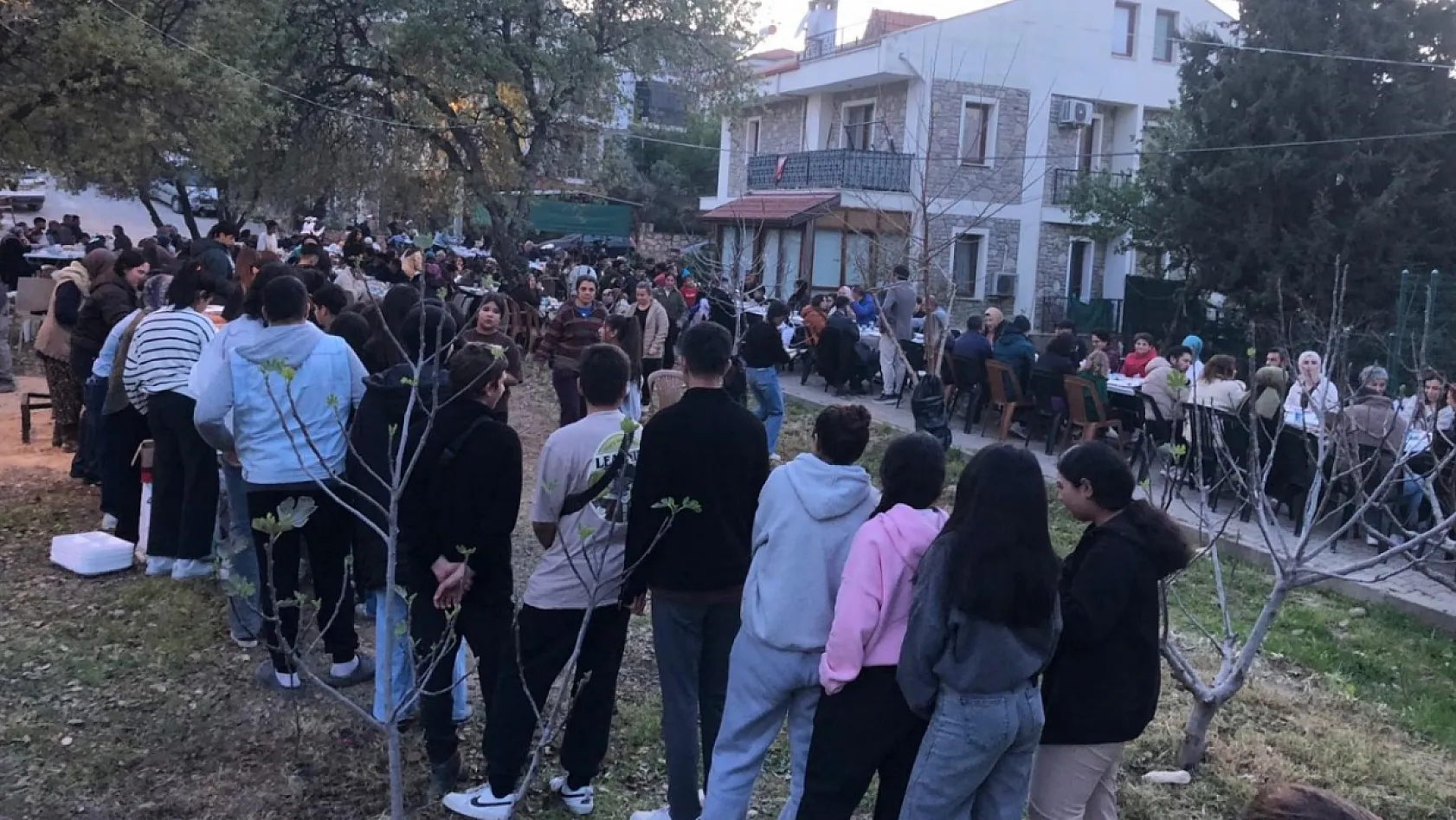 Datça İmam Hatip Lisesi'nden iftar yemeği