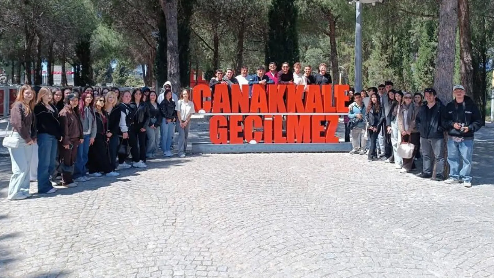 Datçalı öğrenciler Çanakkale'yi ziyaret etti