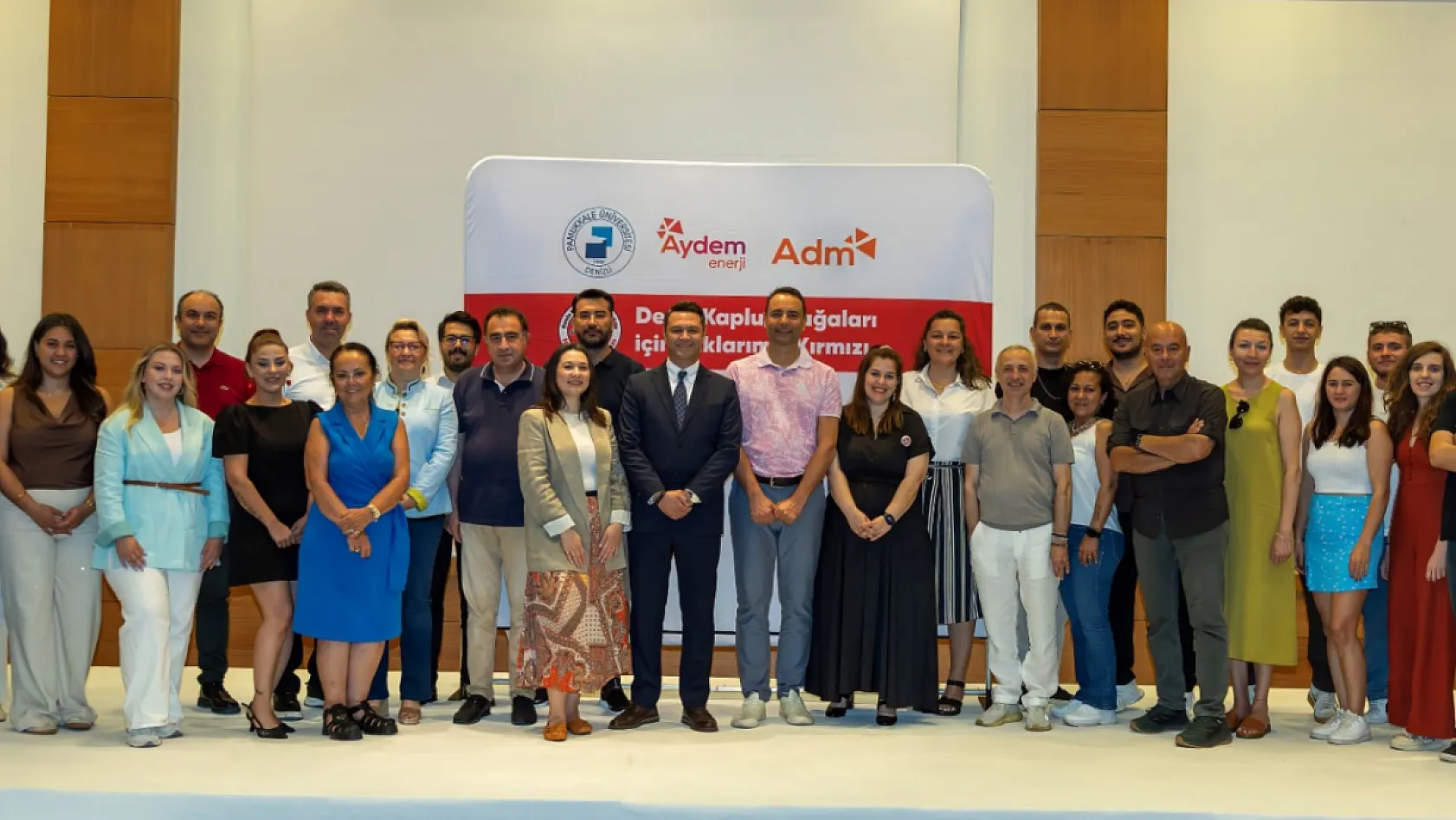 Deniz kaplumbağaları için 'Kırmızı Işık Projesi' Fethiye'de tanıtıldı