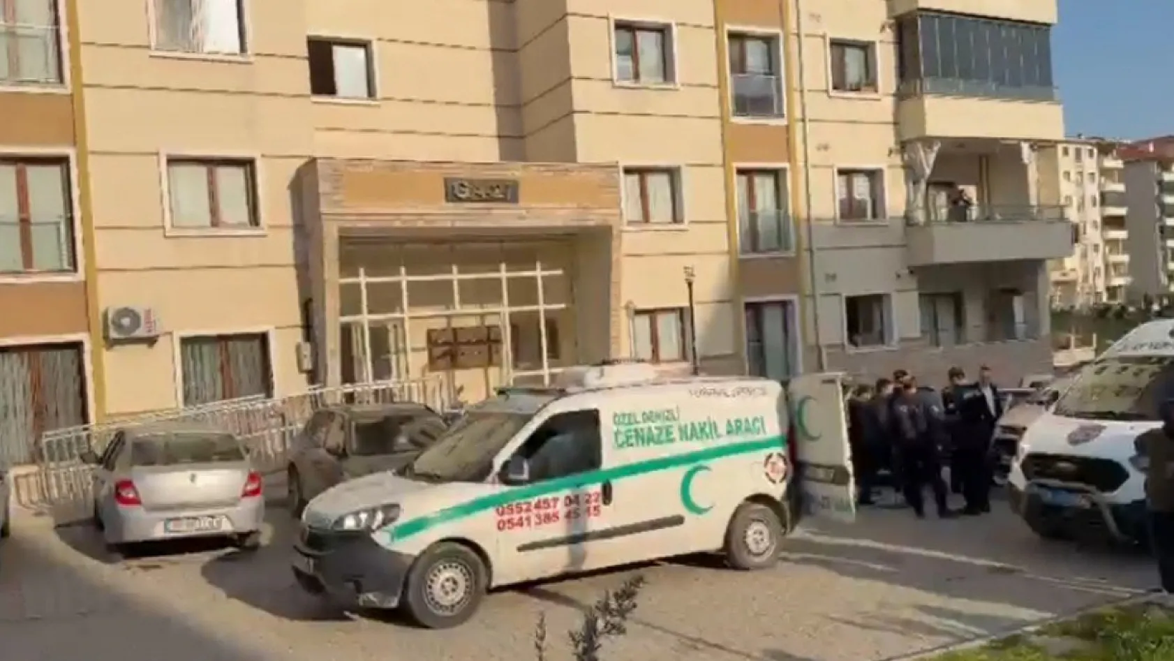 Denizli'de beşinci kattan düşen kadın hayatını kaybetti