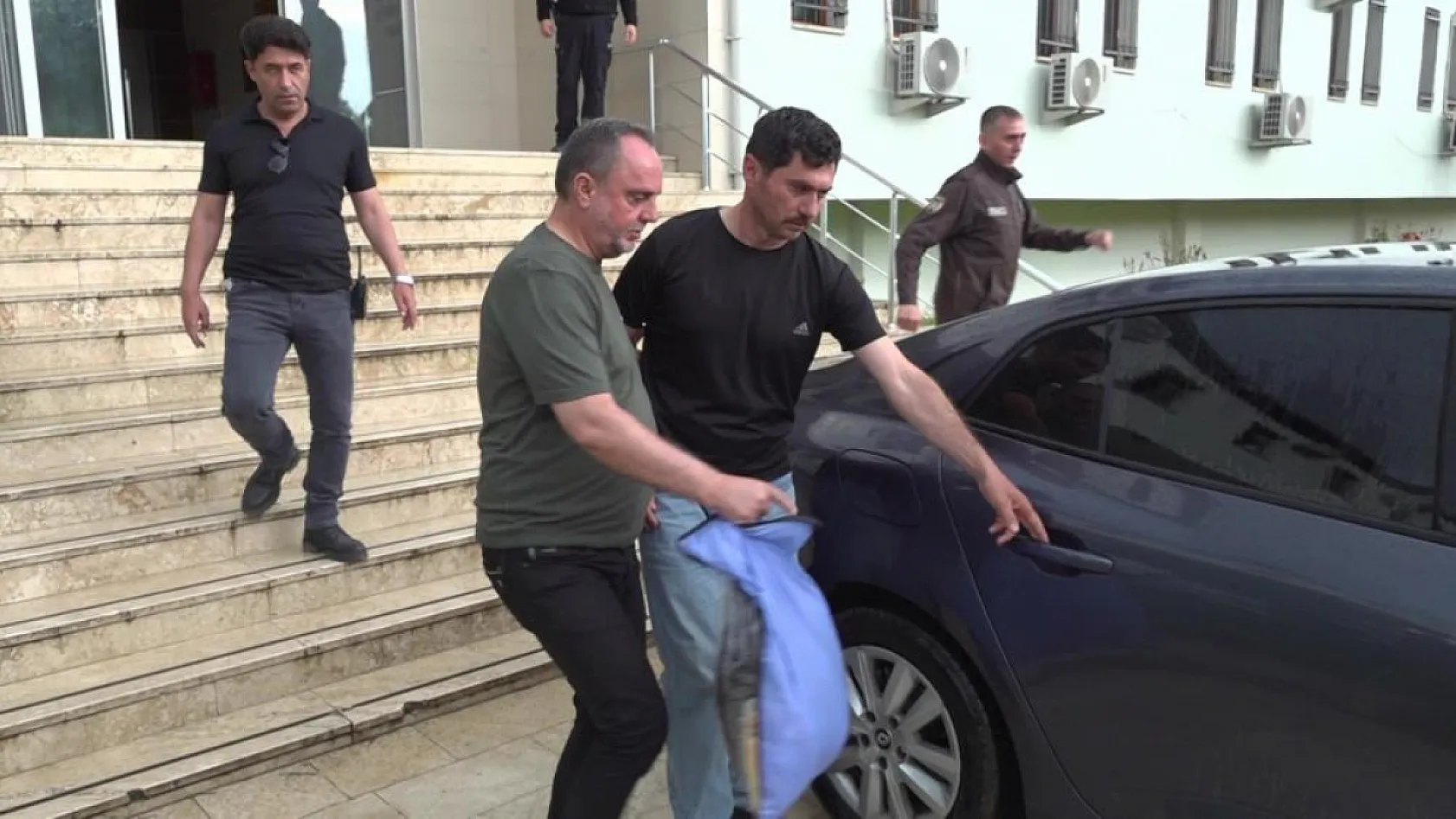 Denizli'de cinayete kurban gittiği 10 yıl sonra itiraf edilen kadının gömüldüğü yerde arama çalışmaları sürüyor