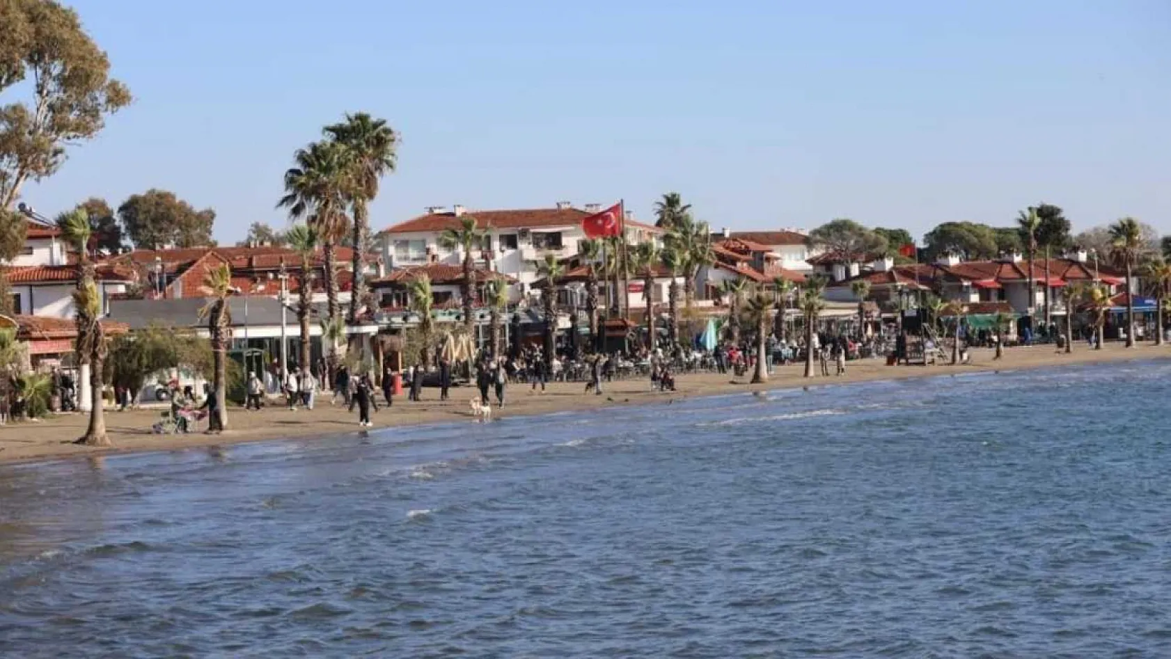 Akyaka'da yılın ilk gününü denizde karşıladılar