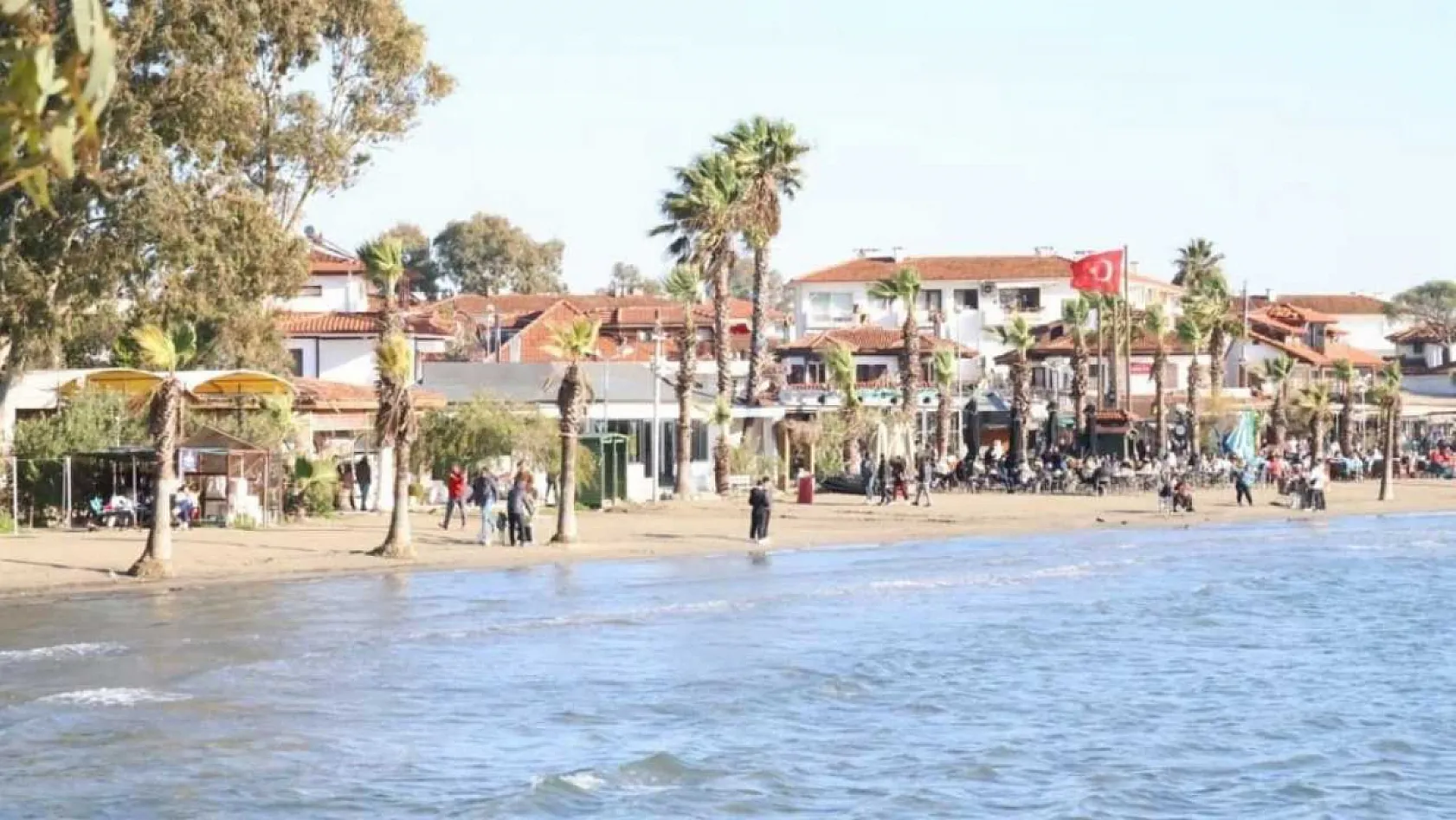 Akyaka'da yılın ilk gününü denizde karşıladılar