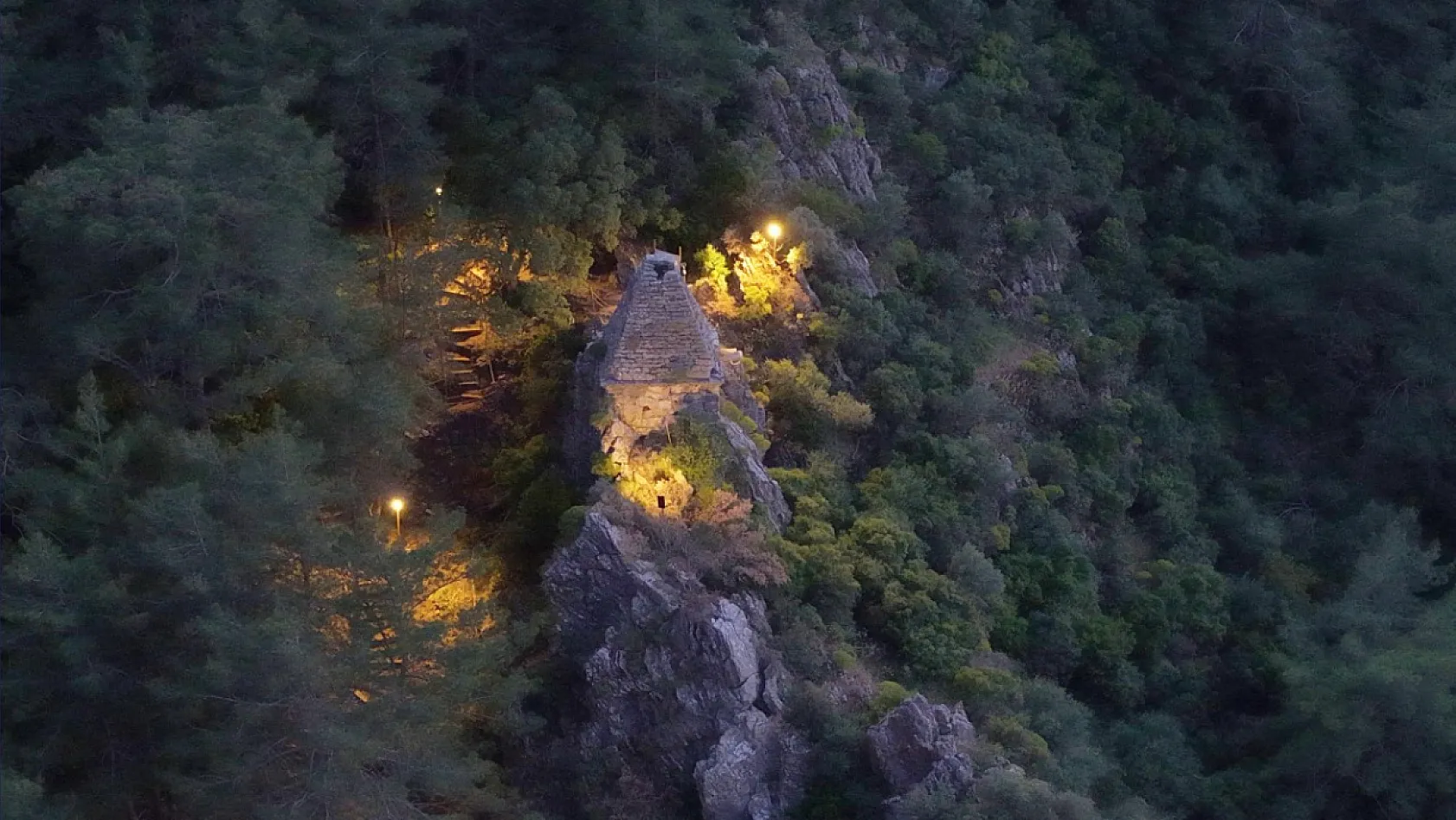 Marmaris'in Tarihi Mirası Diagoras'ın Mezarı Yeni Görünümüne Kavuştu
