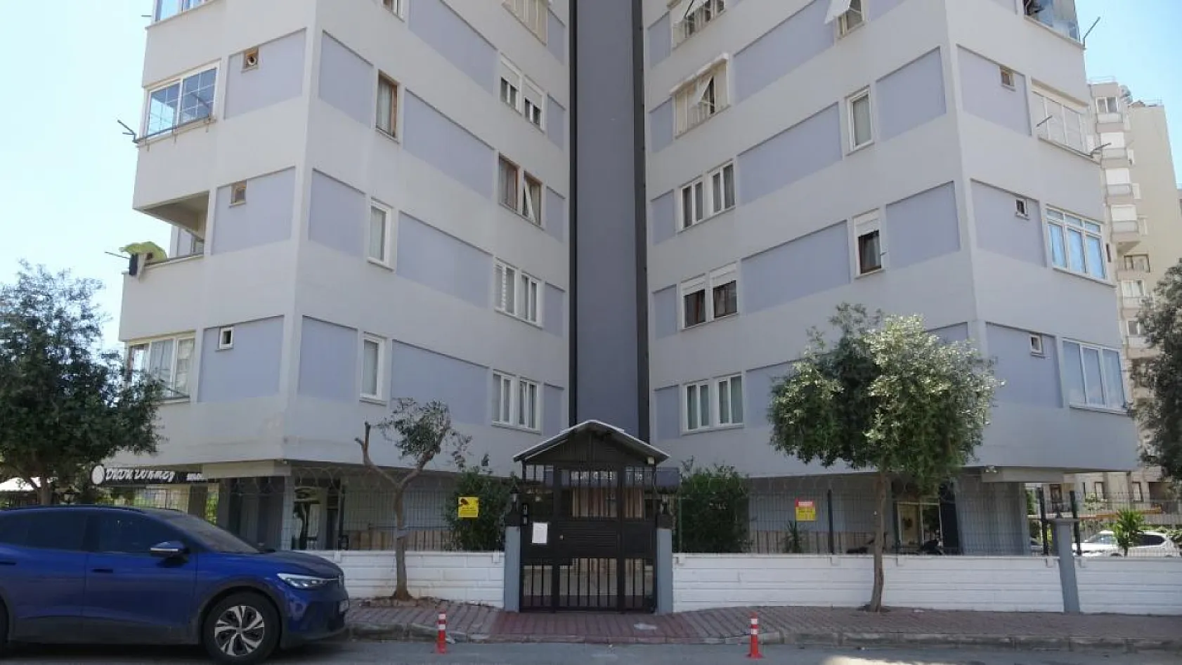 Dijital şantaj: 500 bin TL isteyip, kapısına onlarca kurye, nakliyeci, ambulans ve cenaze aracı gönderdiler