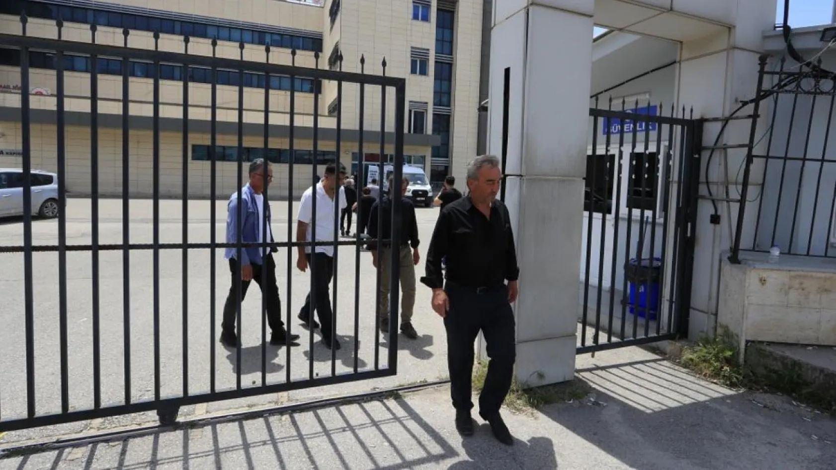 DNA testi işlemleri tamamlanan Kübra'nın cenazesi ailesi tarafından teslim alındı