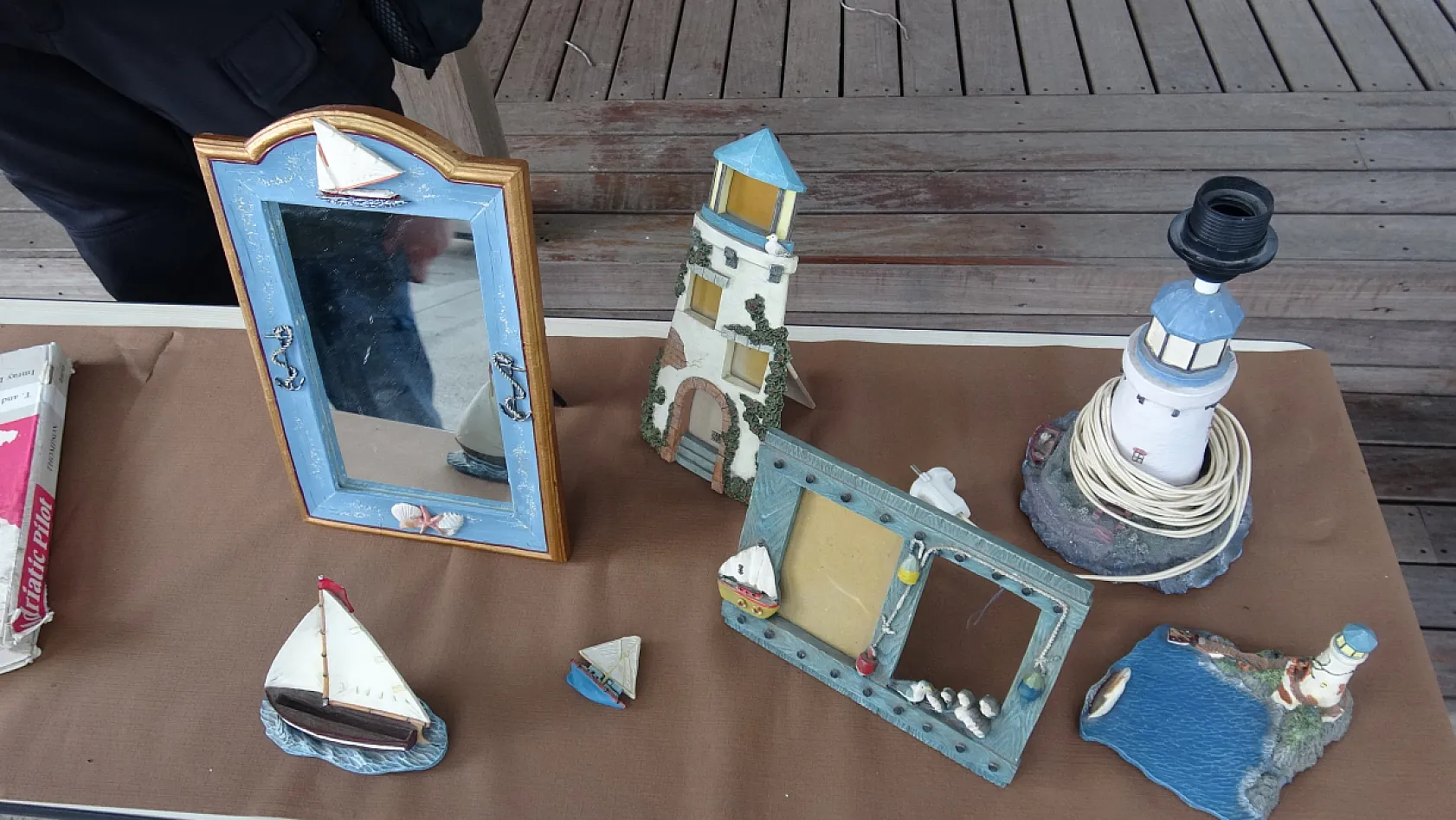 Fethiye Ece Saray Marina'da ikinci el ürünler satışa sunuluyor