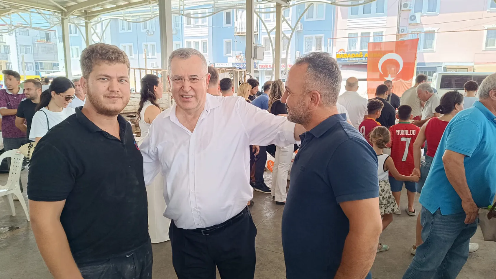 Fethiye'de Çıralı ailesinin mutlu günü öncesi geniş katılımlı buluşma