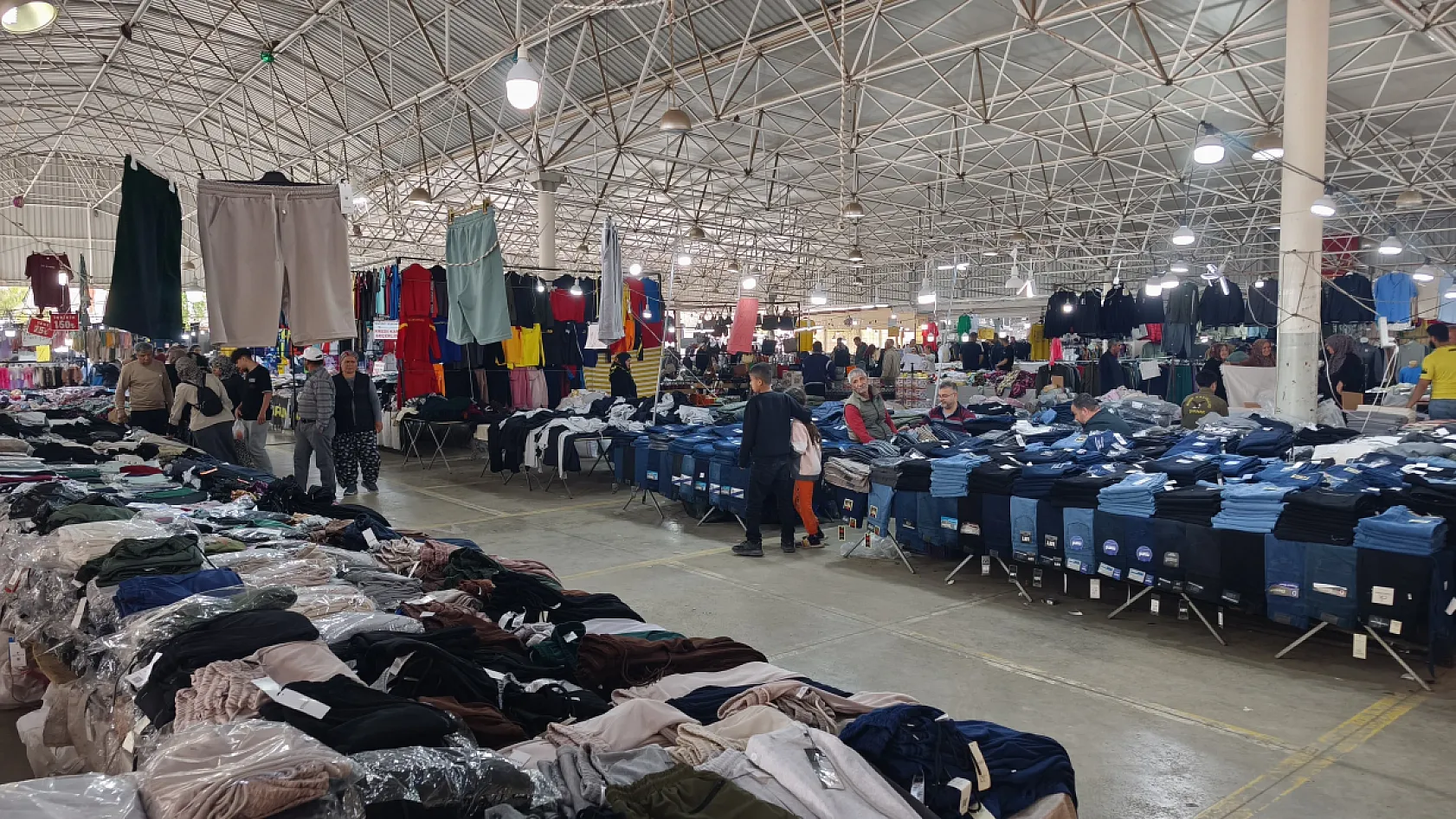 Fethiye Çalıca'da Yöresel Ürünler Alışveriş Festivali'ne yoğun ilgi
