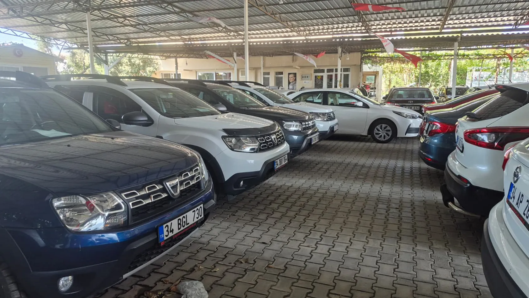 Fethiye'de İkinci El Araç Piyasasında Fiyatlar Yükseliyor