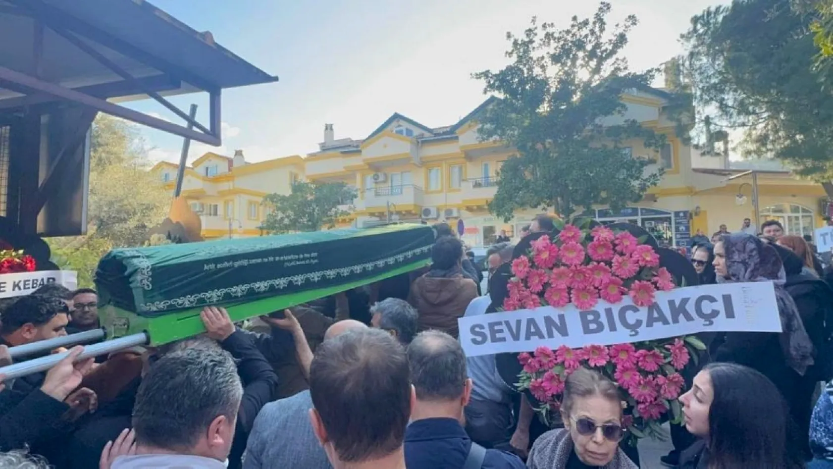 Basketbol efsanesi Okçuoğlu, Marmaris'te son yolculuğuna uğurlandı