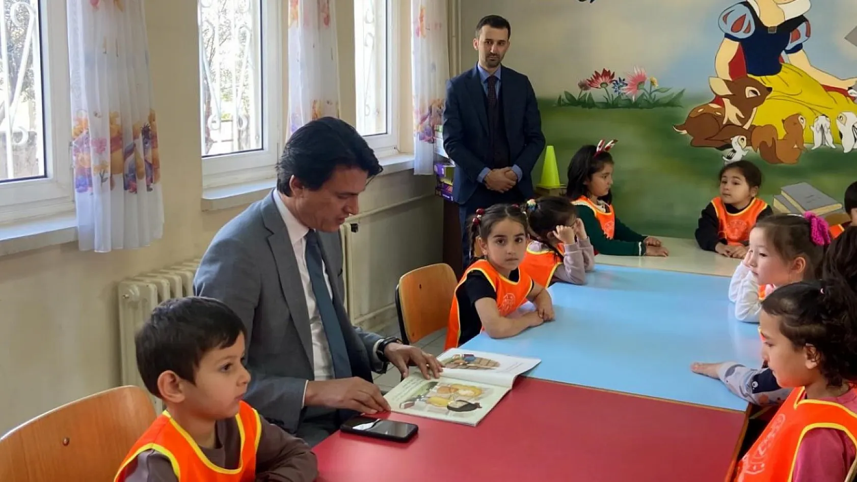 Köyceğiz'de minik kalpler kütüphane ile buluştu