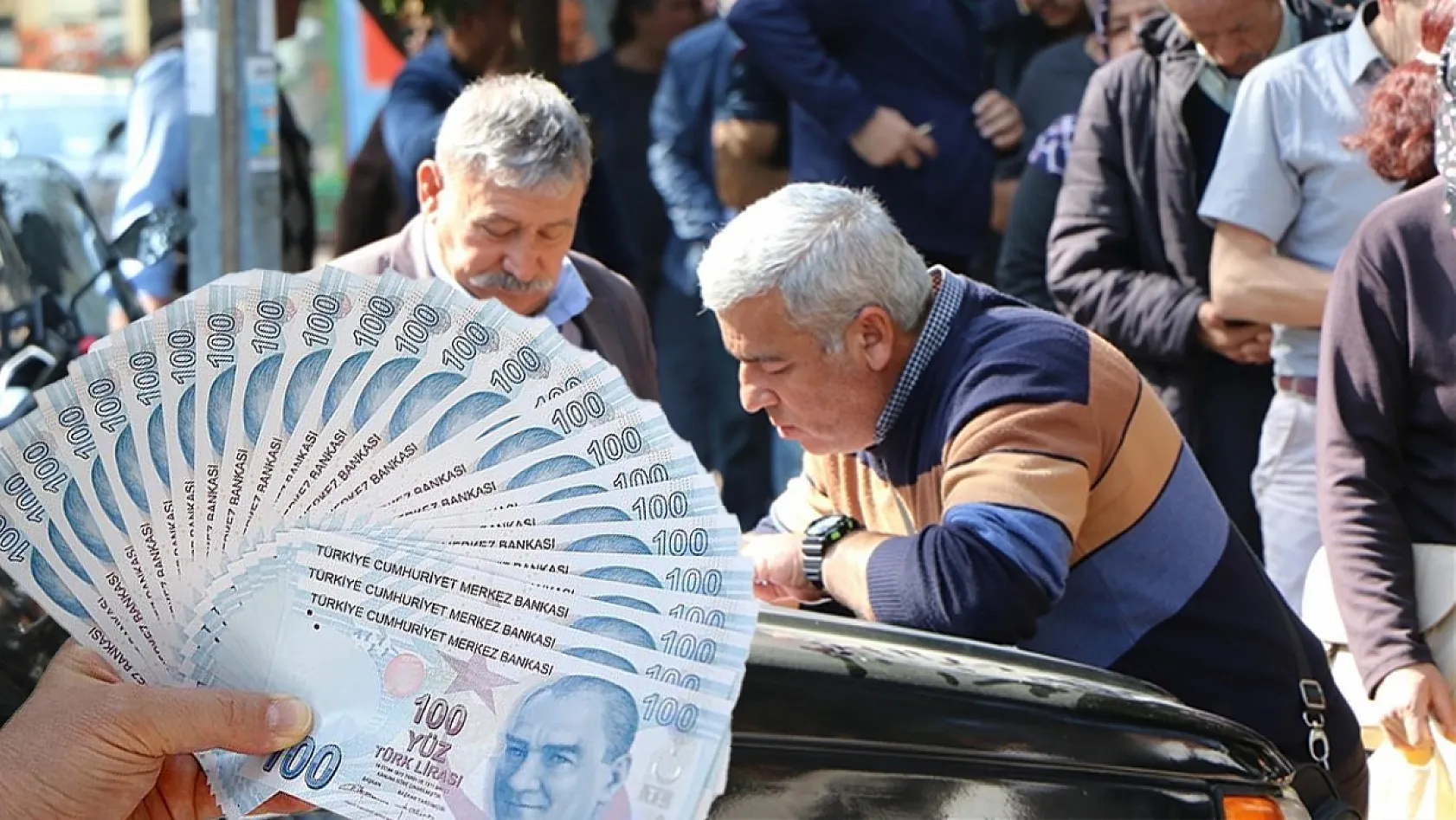 SSK ve Bağkur emeklisi için yüzde 10,06 zam, işte yeni maaş tablosu