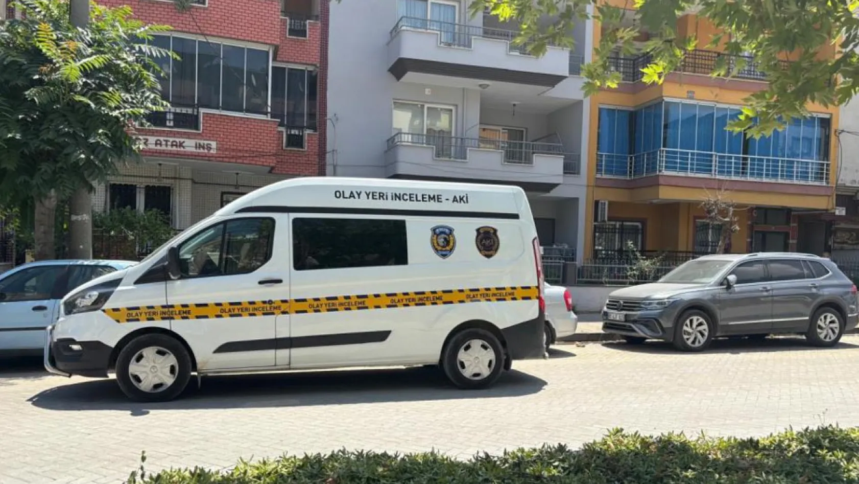 Eşini öldüren adam, annesini kurtarmaya çalışan kızını da darbetti