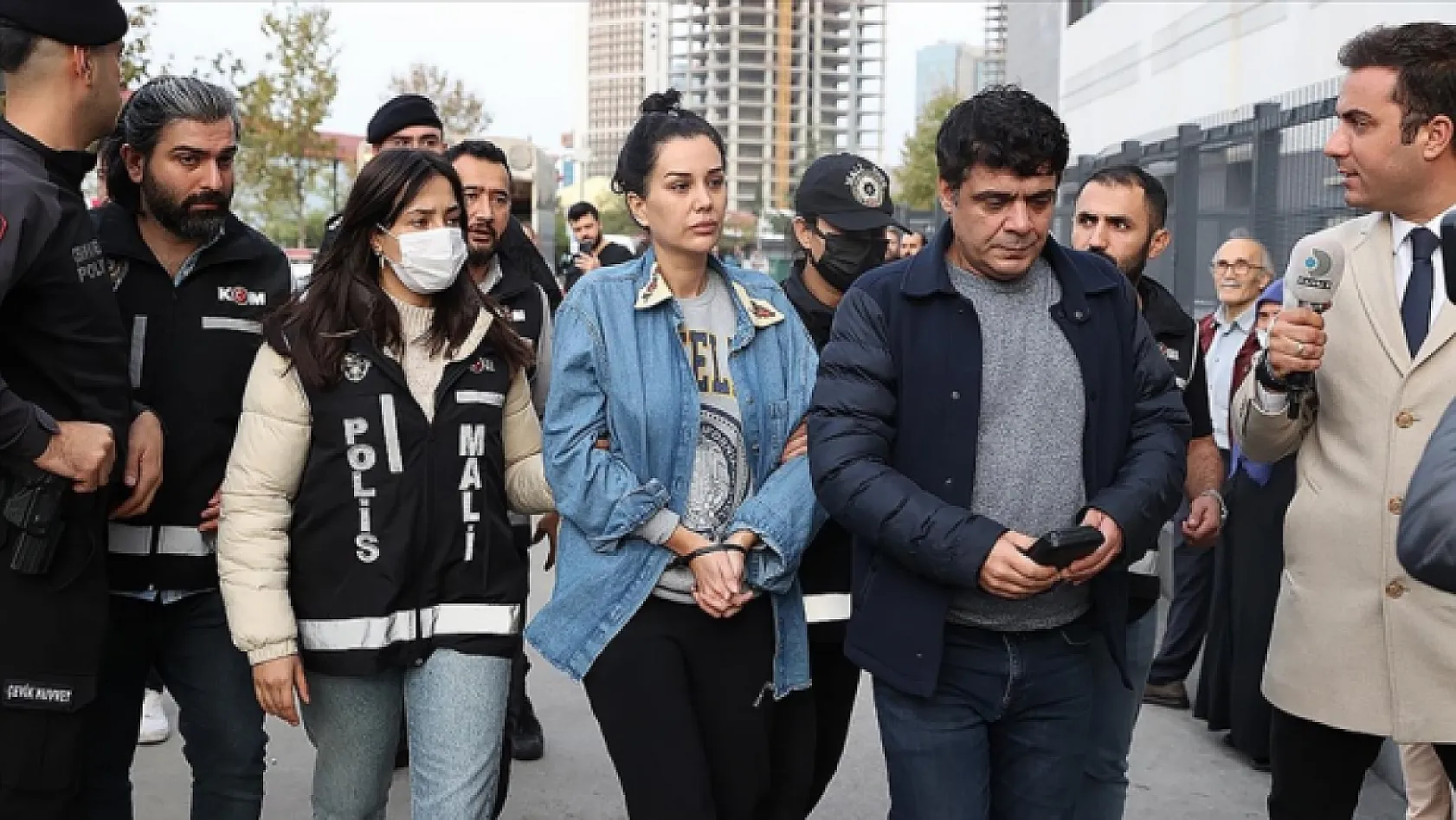 11 ayda 4 güzellik merkezi açan Ece Ronay, eski eşinin evini silahlı adamlarla basmış