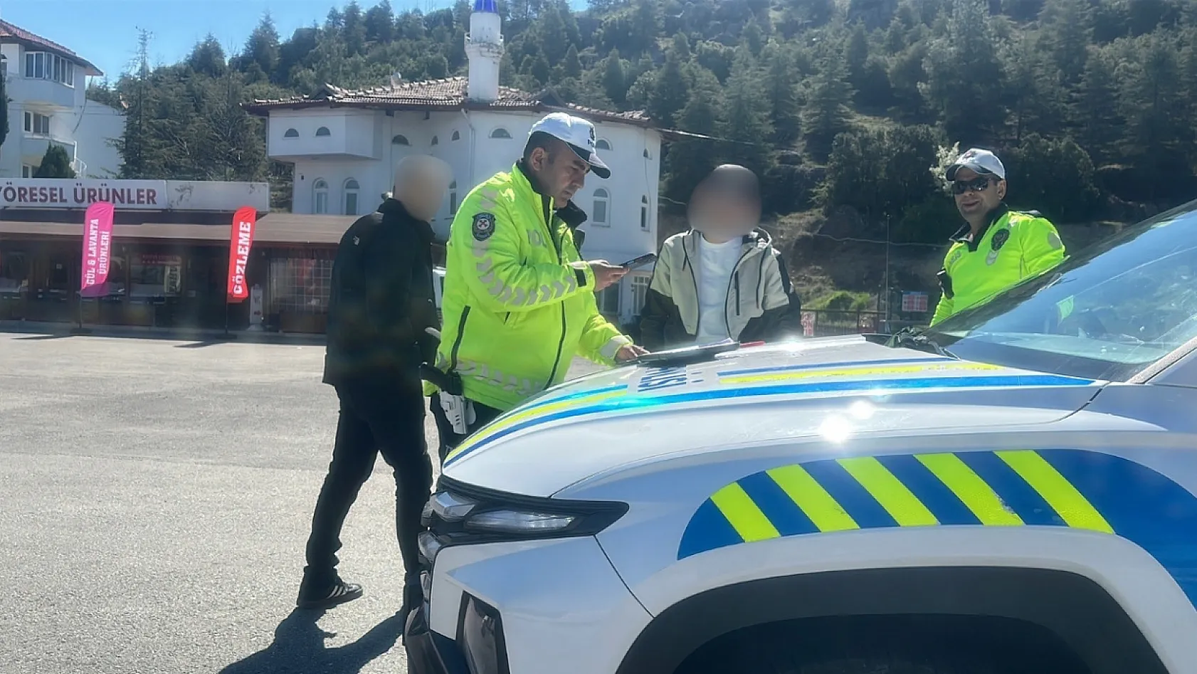 Burdur'da eski plakasını kamyonetine taktı, 140 bin lira cezadan kaçamadı