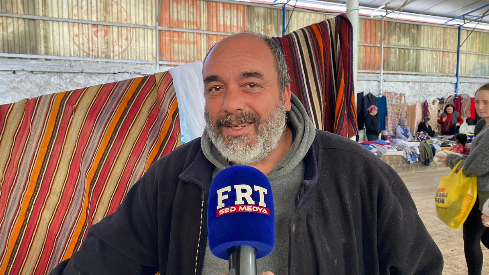 Evlerden çıkıp pazara, pazardan yeni sahiplerine: Fethiye ikinci el pazarı