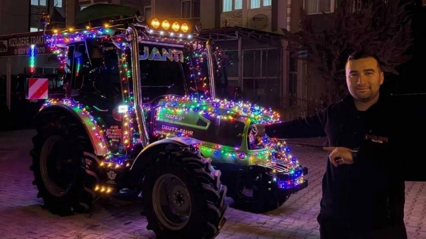 Muğla'da led ışıklı traktör dikkat çekti