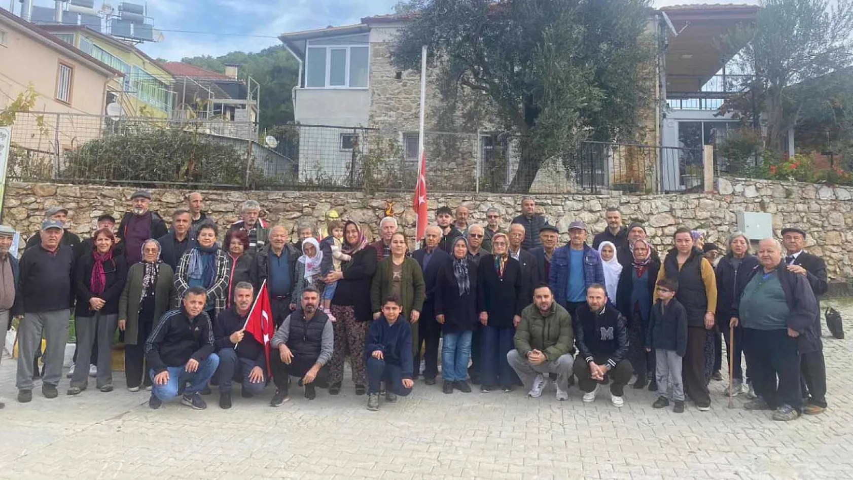 Fethiye Kızılbel Halkı 10 Kasım'da Atatürk İçin Meydanda Buluştu