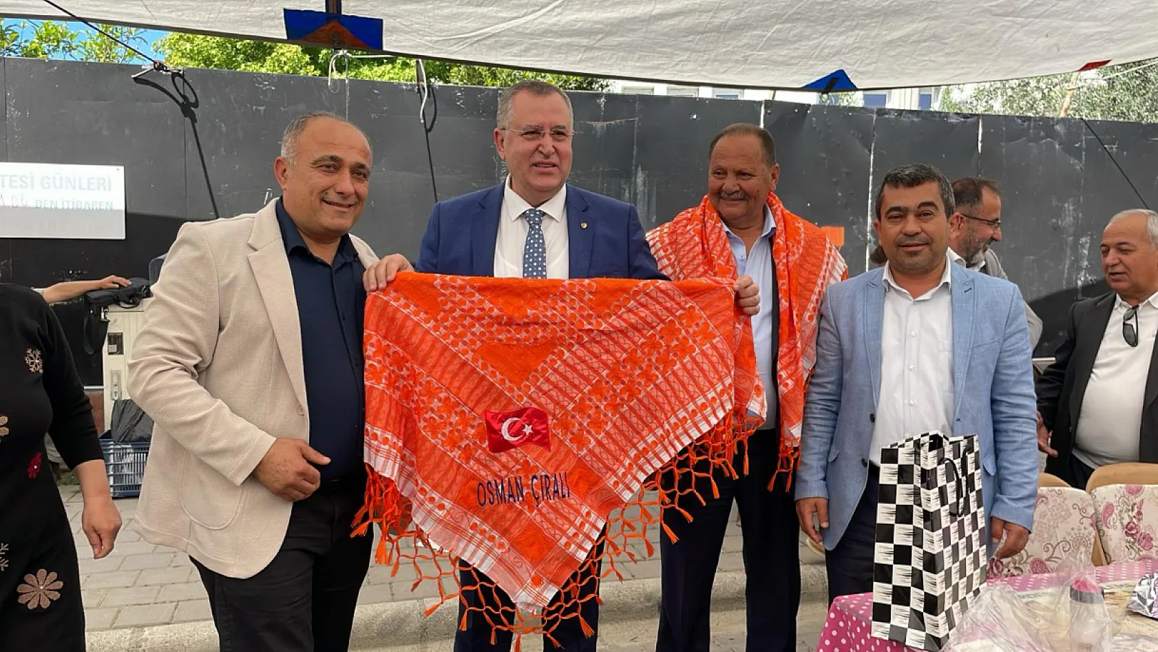 Federasyon Başkanı Karaca Fethiye'de pazar esnafıyla buluştu