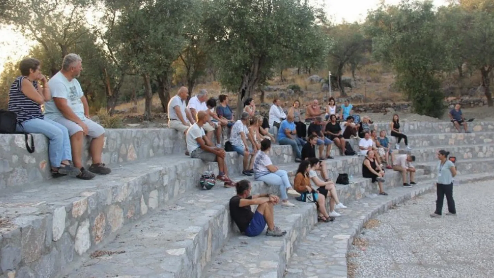 Muğla Büyükşehir'in Felsefe ve Yaşam Akademisi Dünyanın Örnek Projeleri Arasında